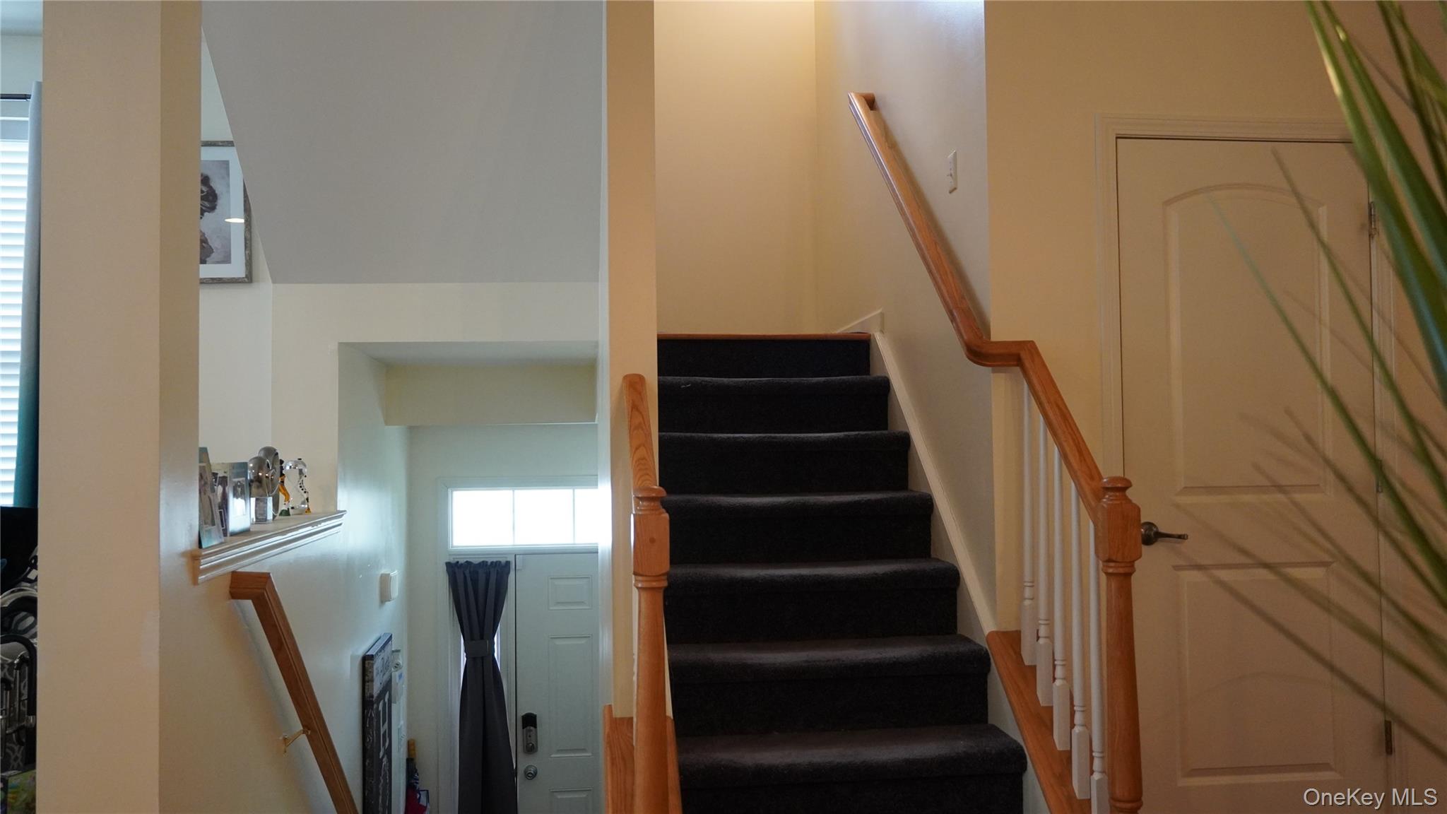 #13 photo, 1402 Hawthorn Way, New Windsor , NY 12553