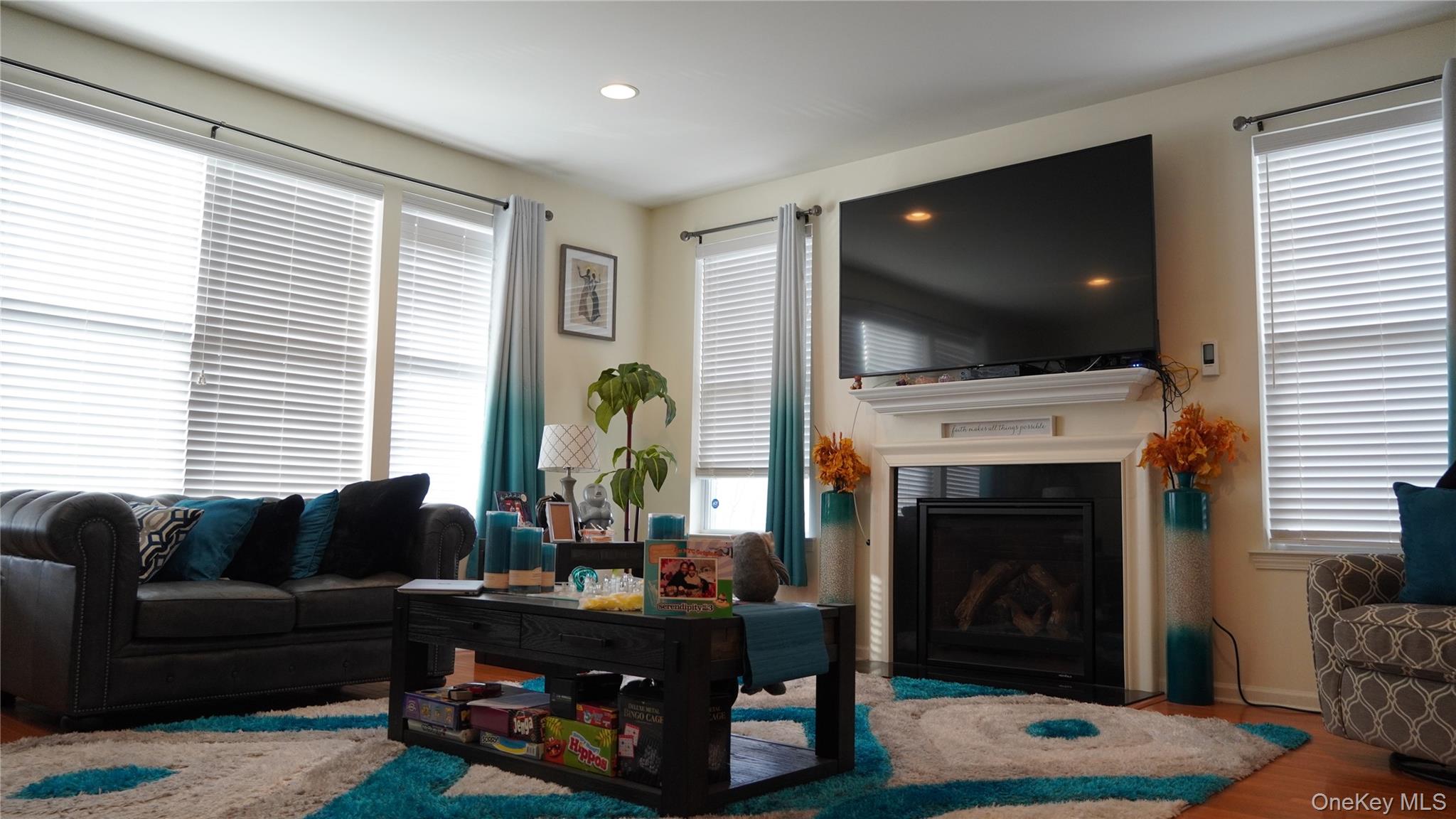 #5 photo, 1402 Hawthorn Way, New Windsor , NY 12553