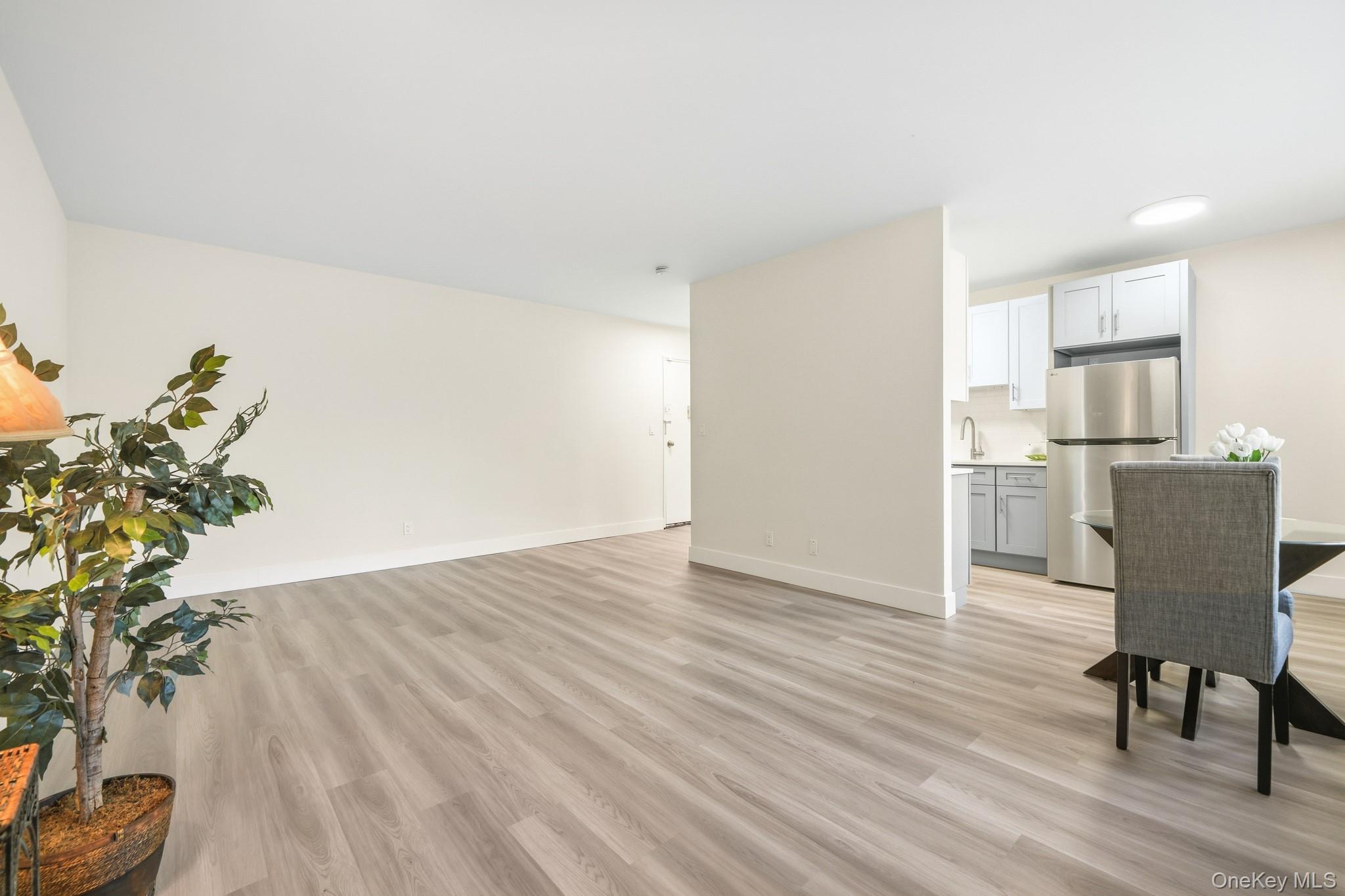 #11 photo, 1111 Midland Avenue, 브롱크스 Bronxville , NY 10708