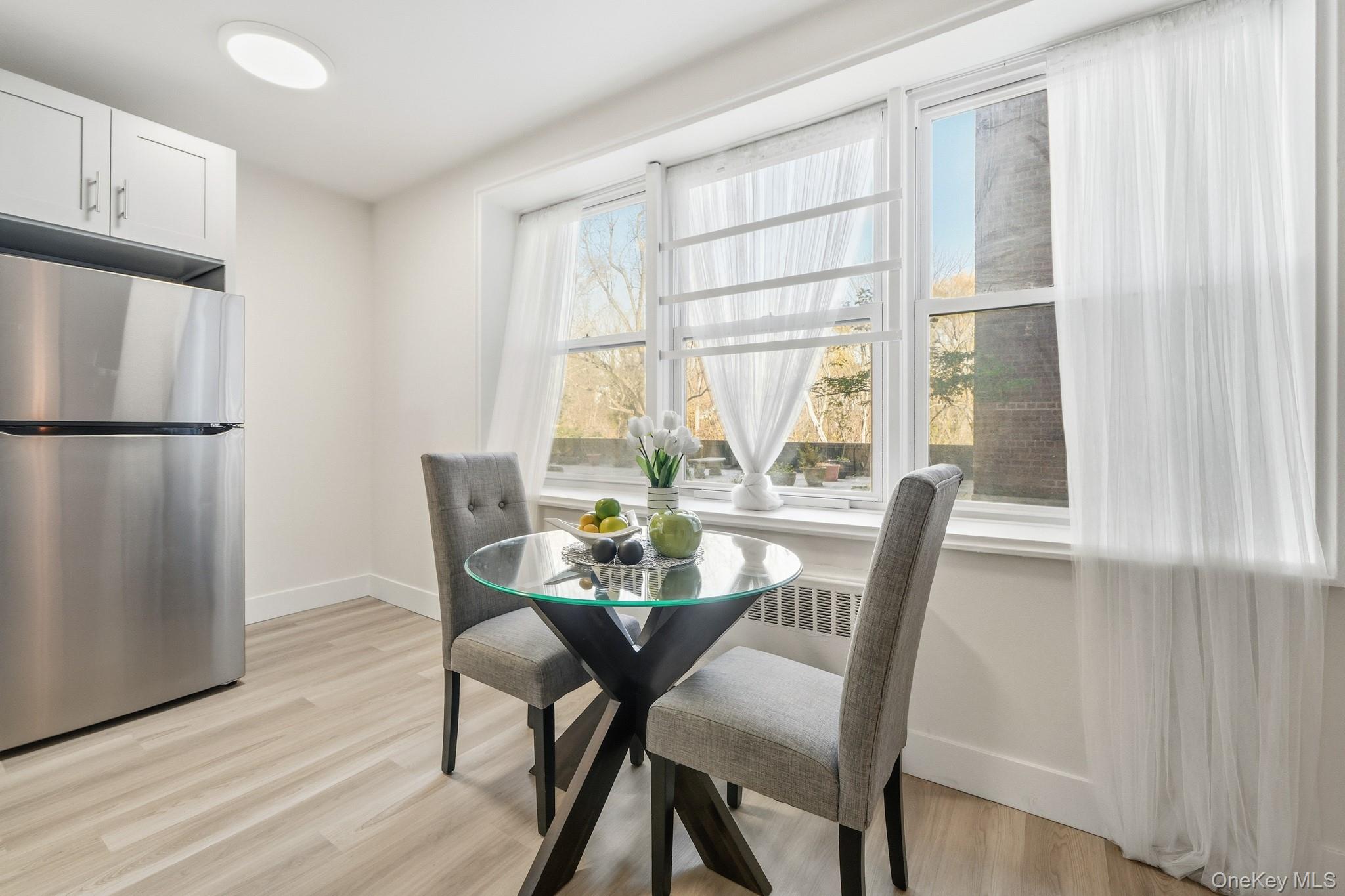 #13 photo, 1111 Midland Avenue, 브롱크스 Bronxville , NY 10708