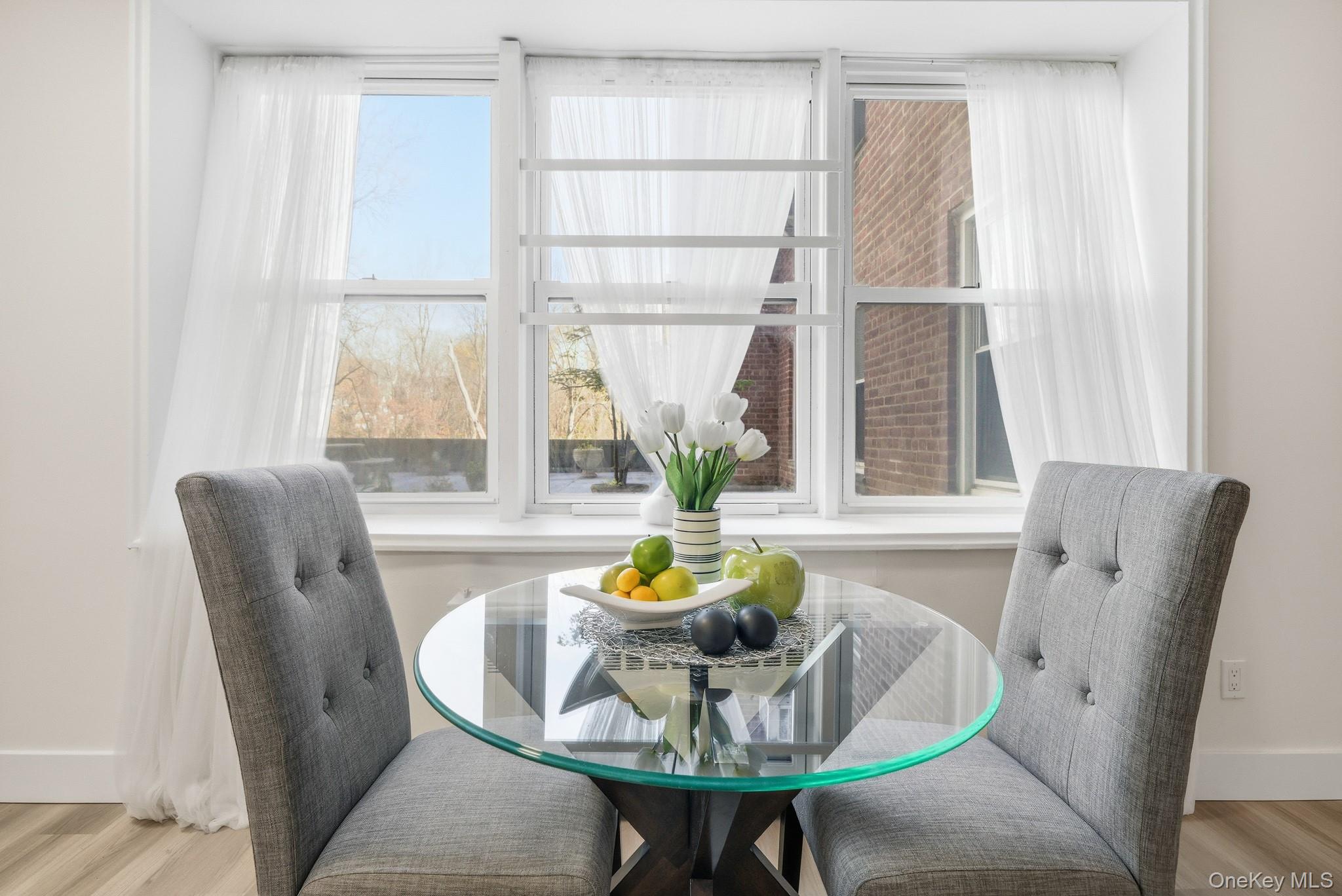 #14 photo, 1111 Midland Avenue, 브롱크스 Bronxville , NY 10708