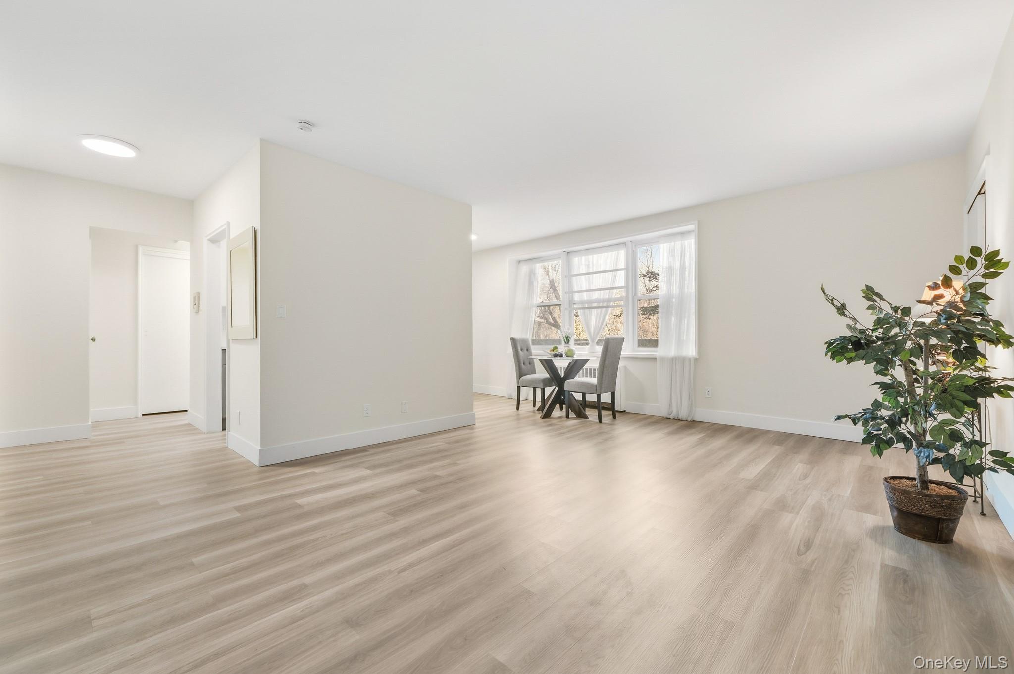 #9 photo, 1111 Midland Avenue, 브롱크스 Bronxville , NY 10708