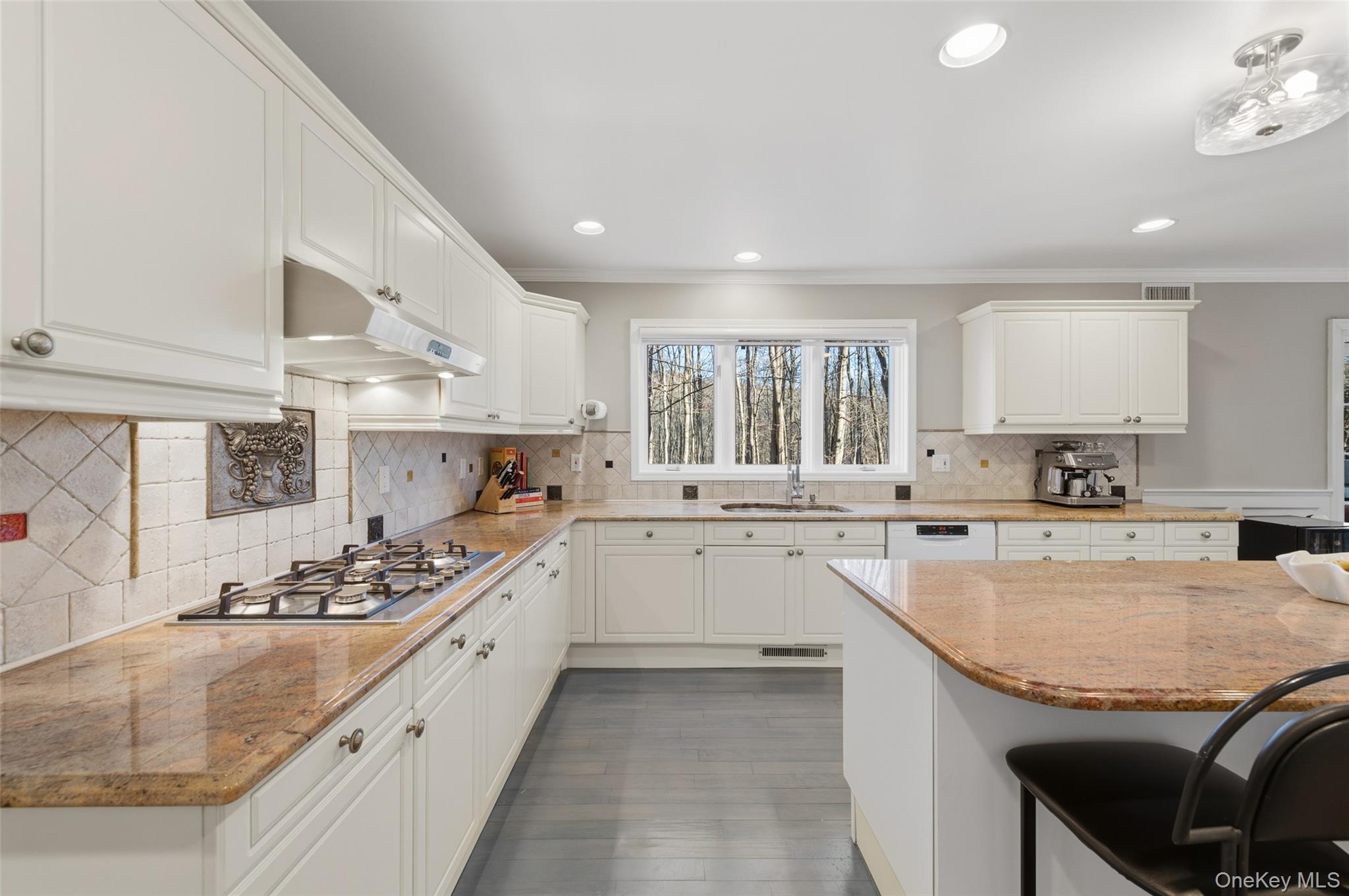 #11 photo, 1400 Chatham Lane, Yorktown Heights , NY 10598