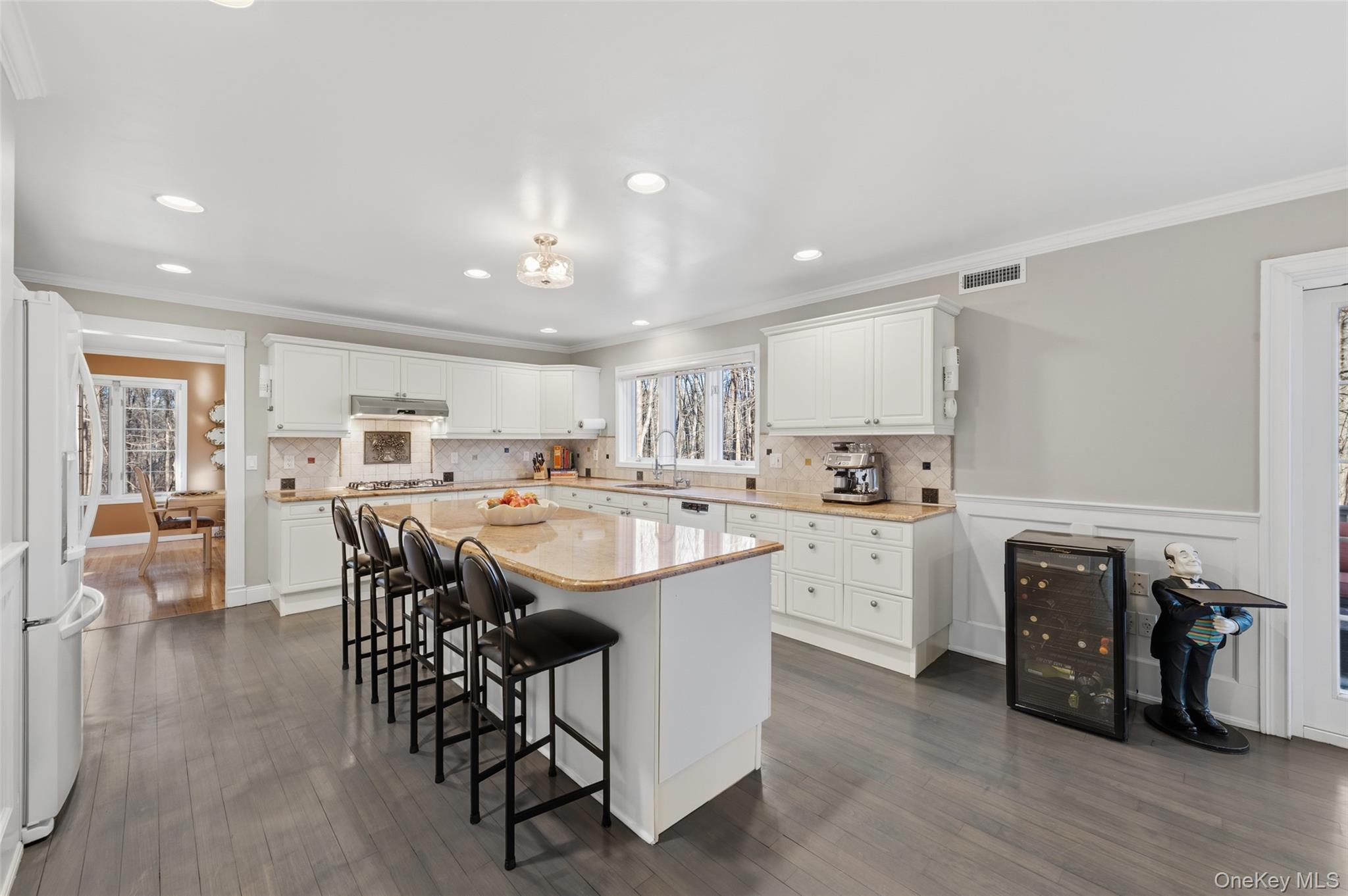 #8 photo, 1400 Chatham Lane, Yorktown Heights , NY 10598