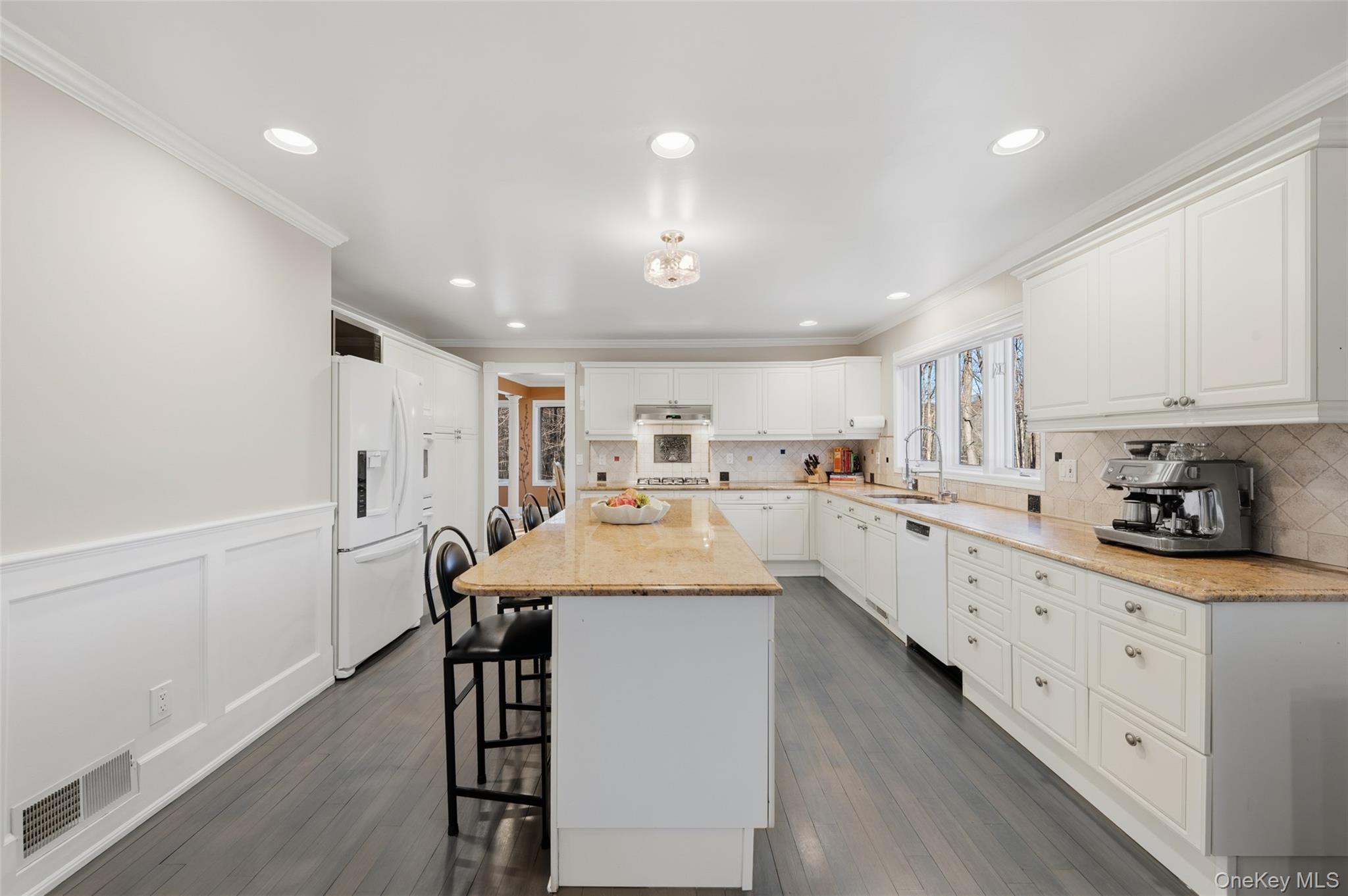 #9 photo, 1400 Chatham Lane, Yorktown Heights , NY 10598