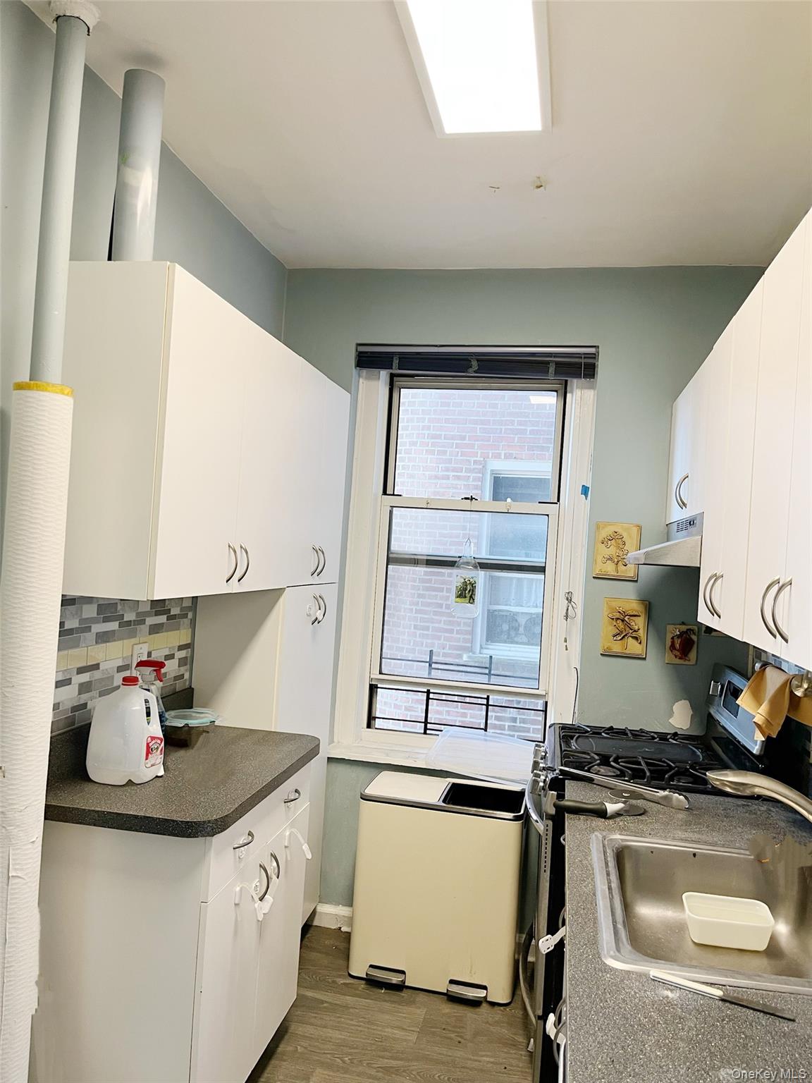 #11 photo, 75-40 Austin St, קווינס Forest Hills , NY 11375