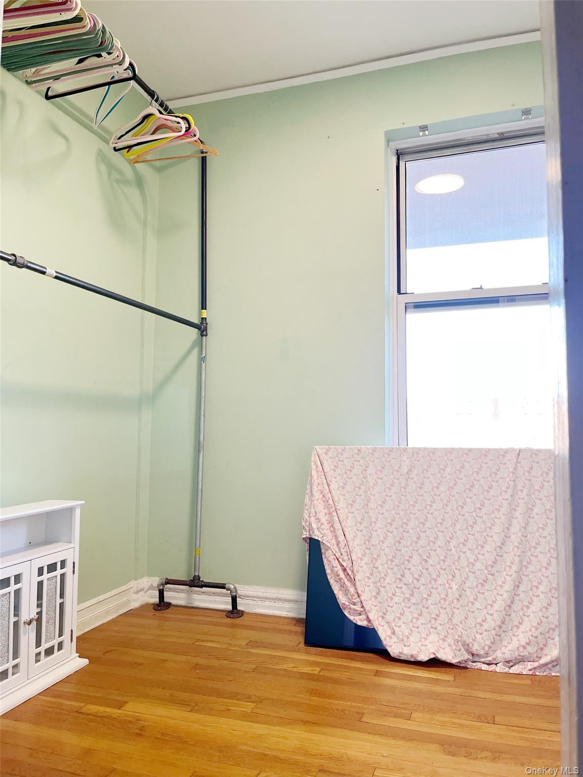 #5 photo, 75-40 Austin St, קווינס Forest Hills , NY 11375