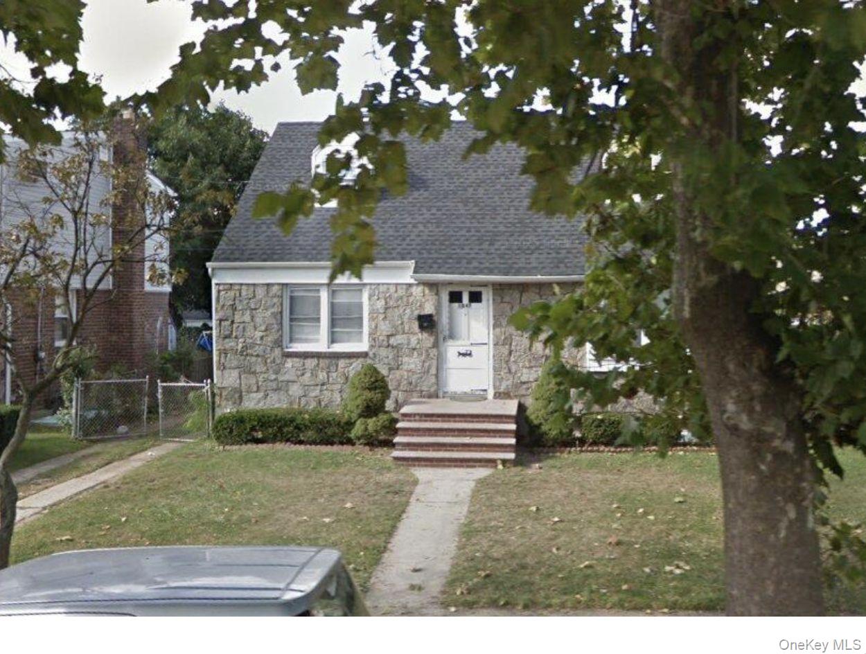 #1 photo, 1047 N 7th Street, North New Hyde Park , NY 11040