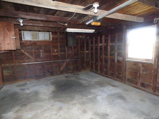 #13 photo, 35 Gardner Avenue, Hicksville , NY 11801