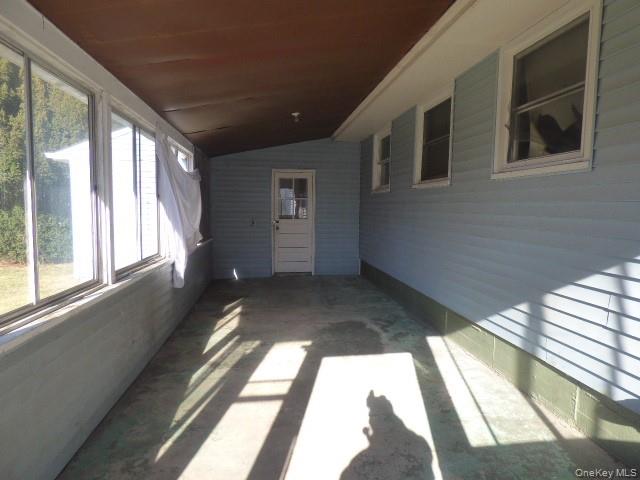 #4 photo, 35 Gardner Avenue, Hicksville , NY 11801