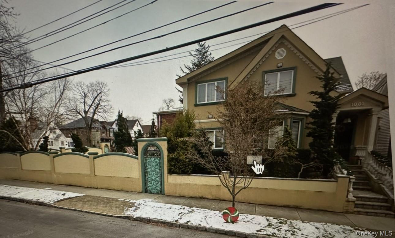 #1 photo, 1001 157th Street, Beechhurst , NY 11357