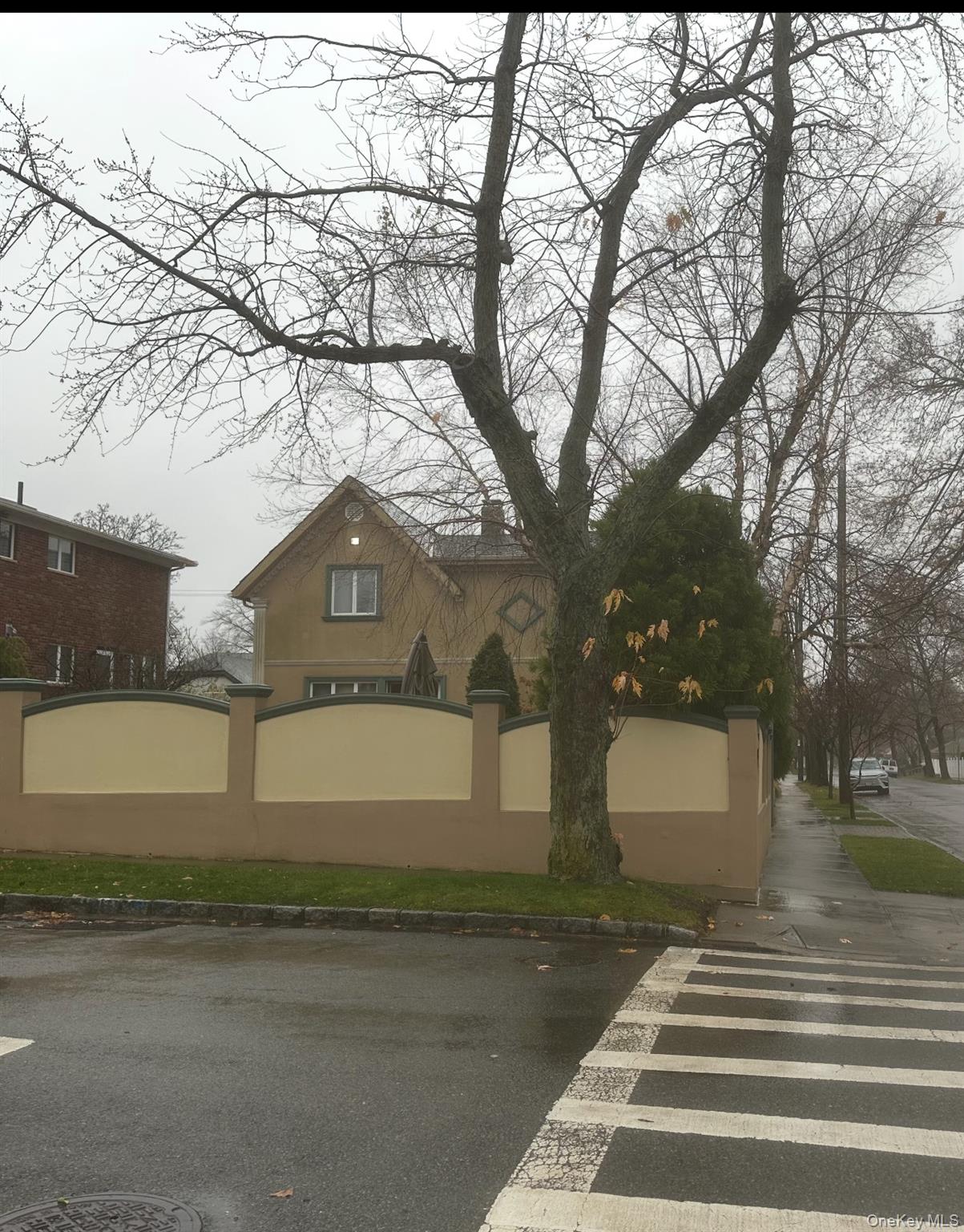 #3 photo, 1001 157th Street, Beechhurst , NY 11357