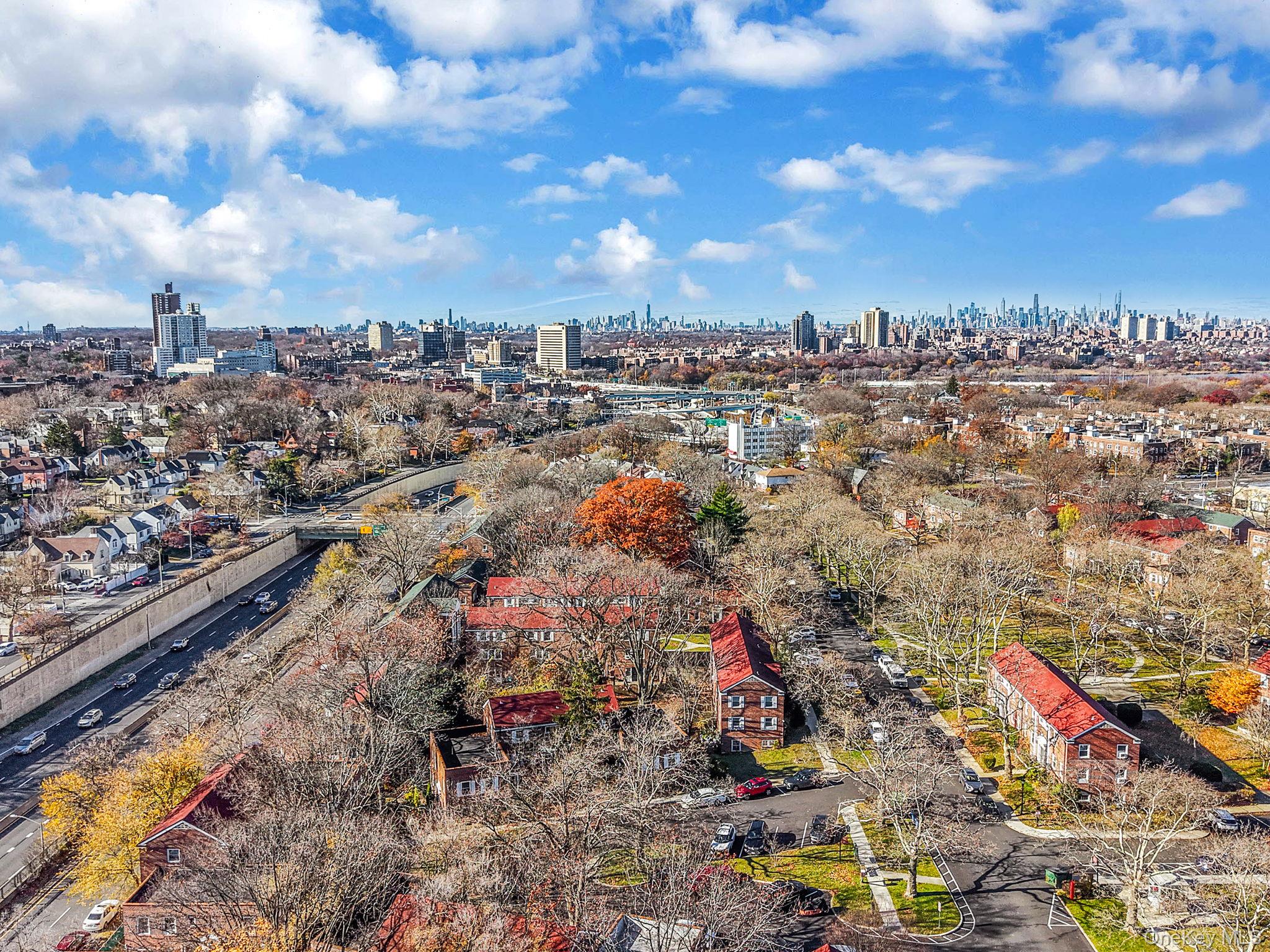 #17 photo, 144-66 Village Road, קווינס Briarwood , NY 11435