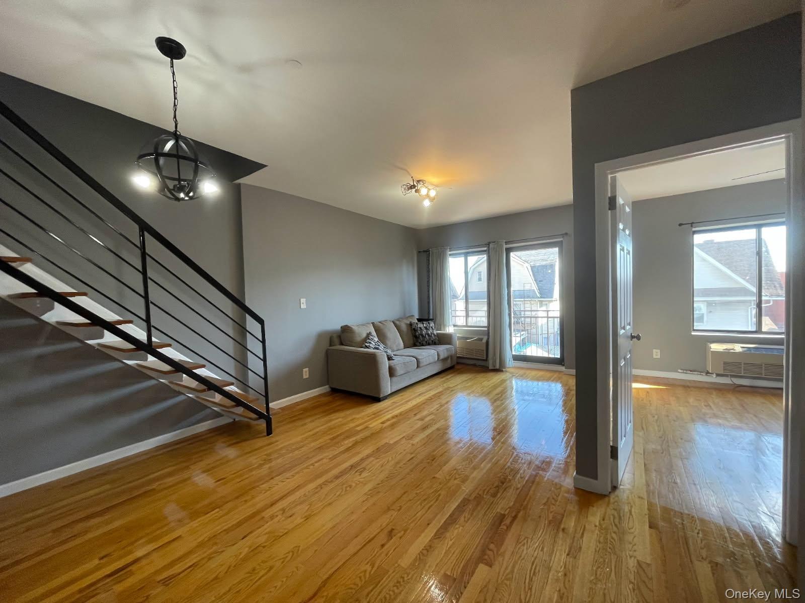 #5 photo, 175-24 89th Avenue, Jamaica , NY 11432