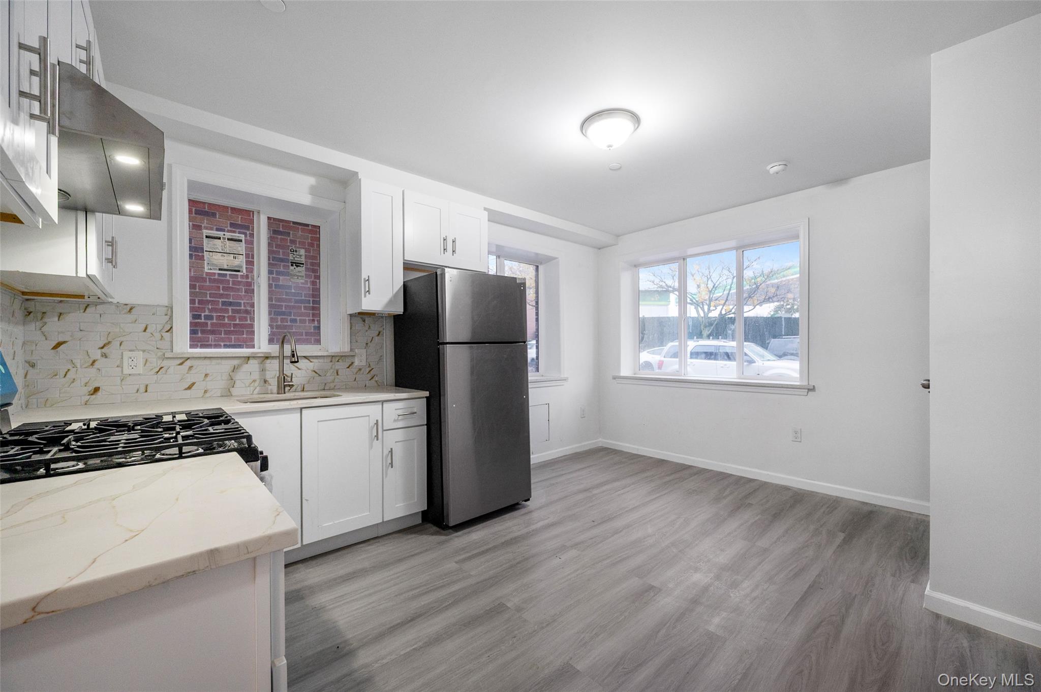 #8 photo, 66-17 Clinton Avenue, कुईंस Maspeth , NY 11378