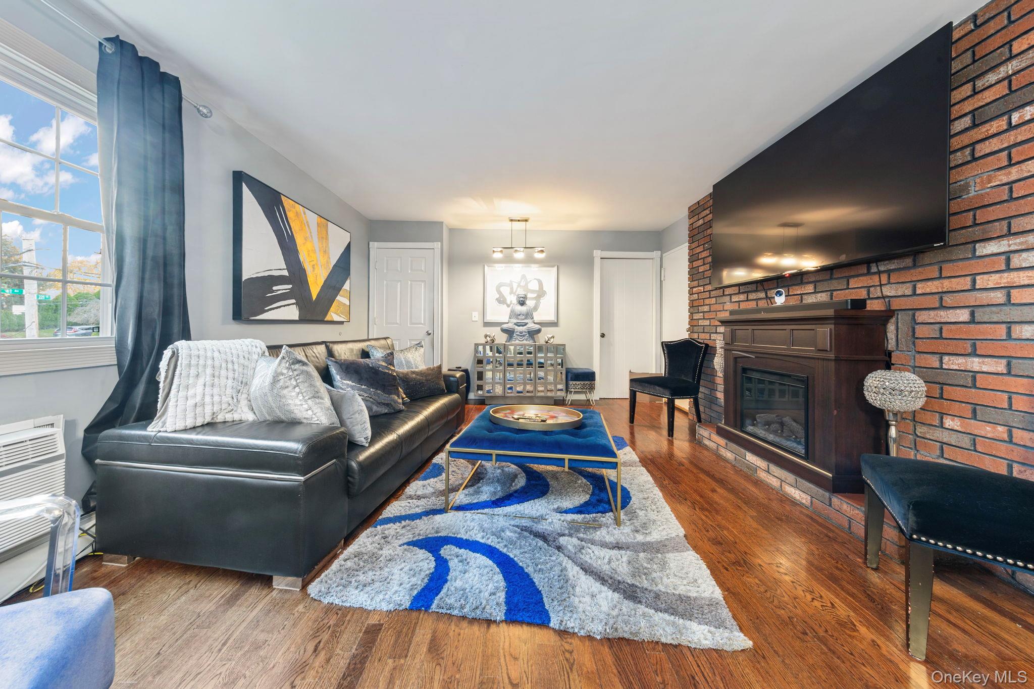 #13 photo, 40-25 221st Street, Куинс ‖ Bayside , NY 11361