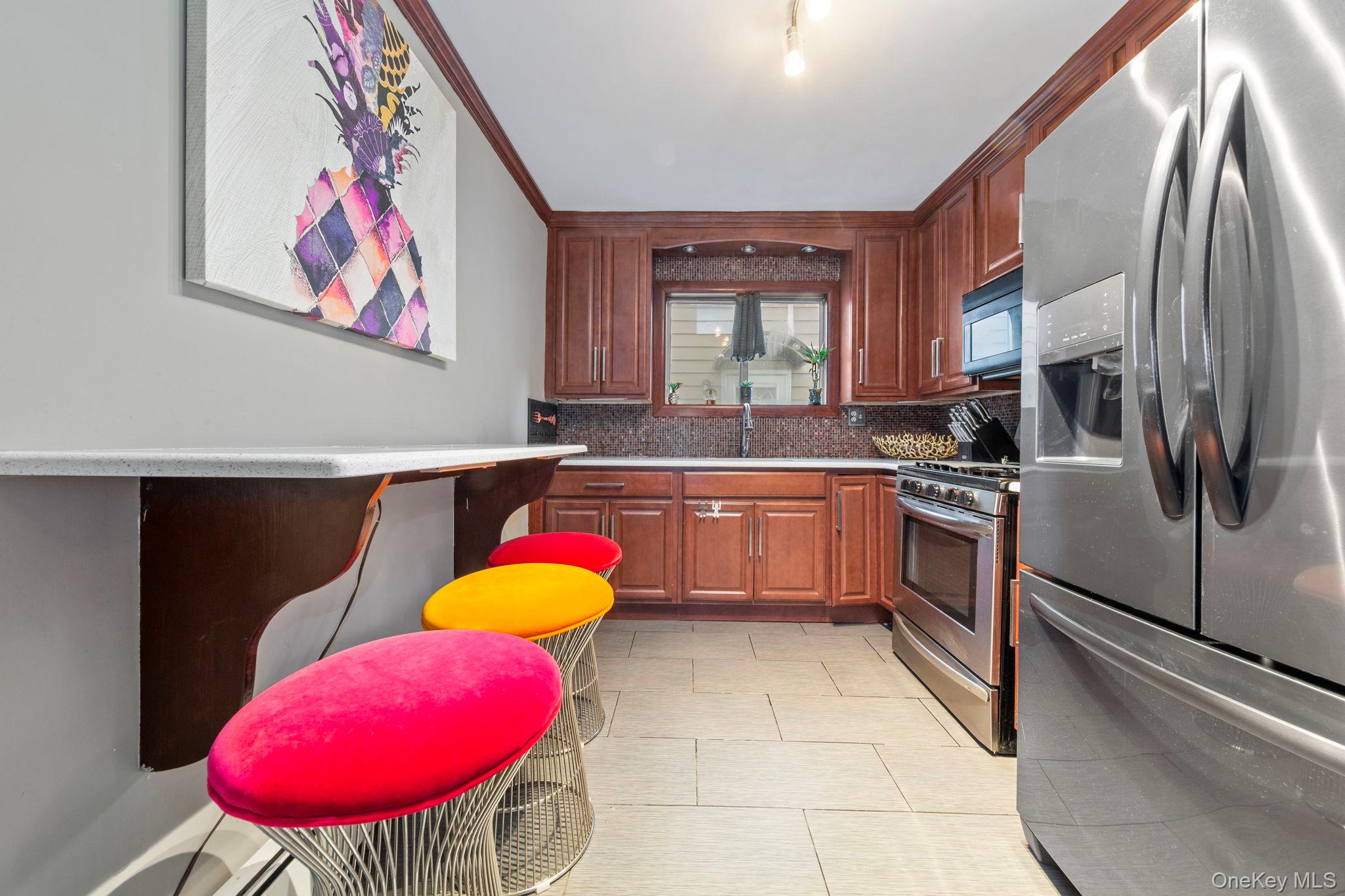 #14 photo, 40-25 221st Street, Куинс ‖ Bayside , NY 11361