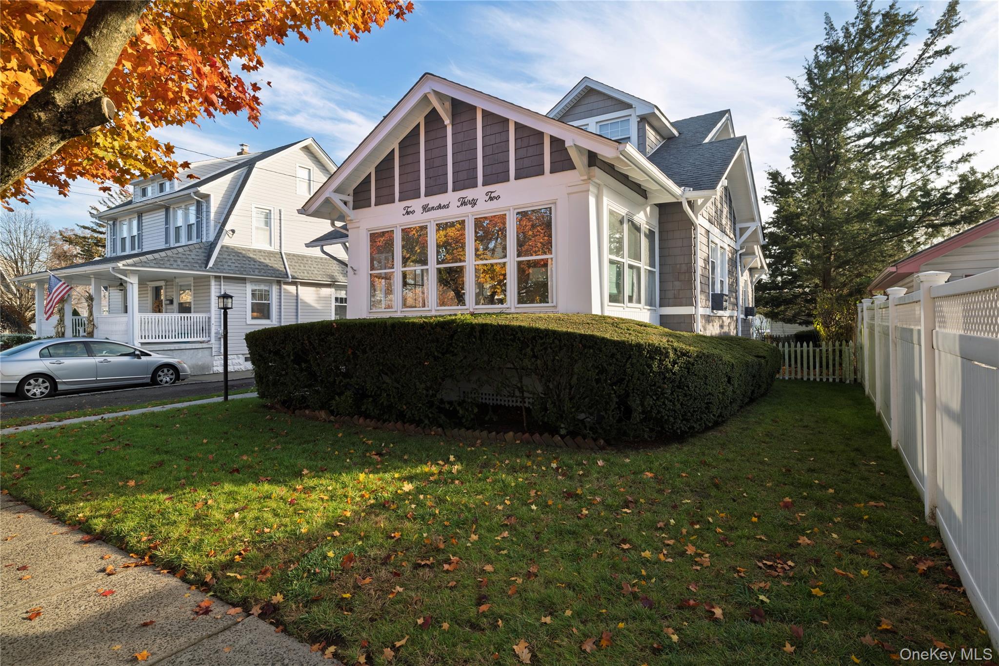 #2 photo, 232 Sherman Street, 롱 아일랜드 Lynbrook , NY 11563