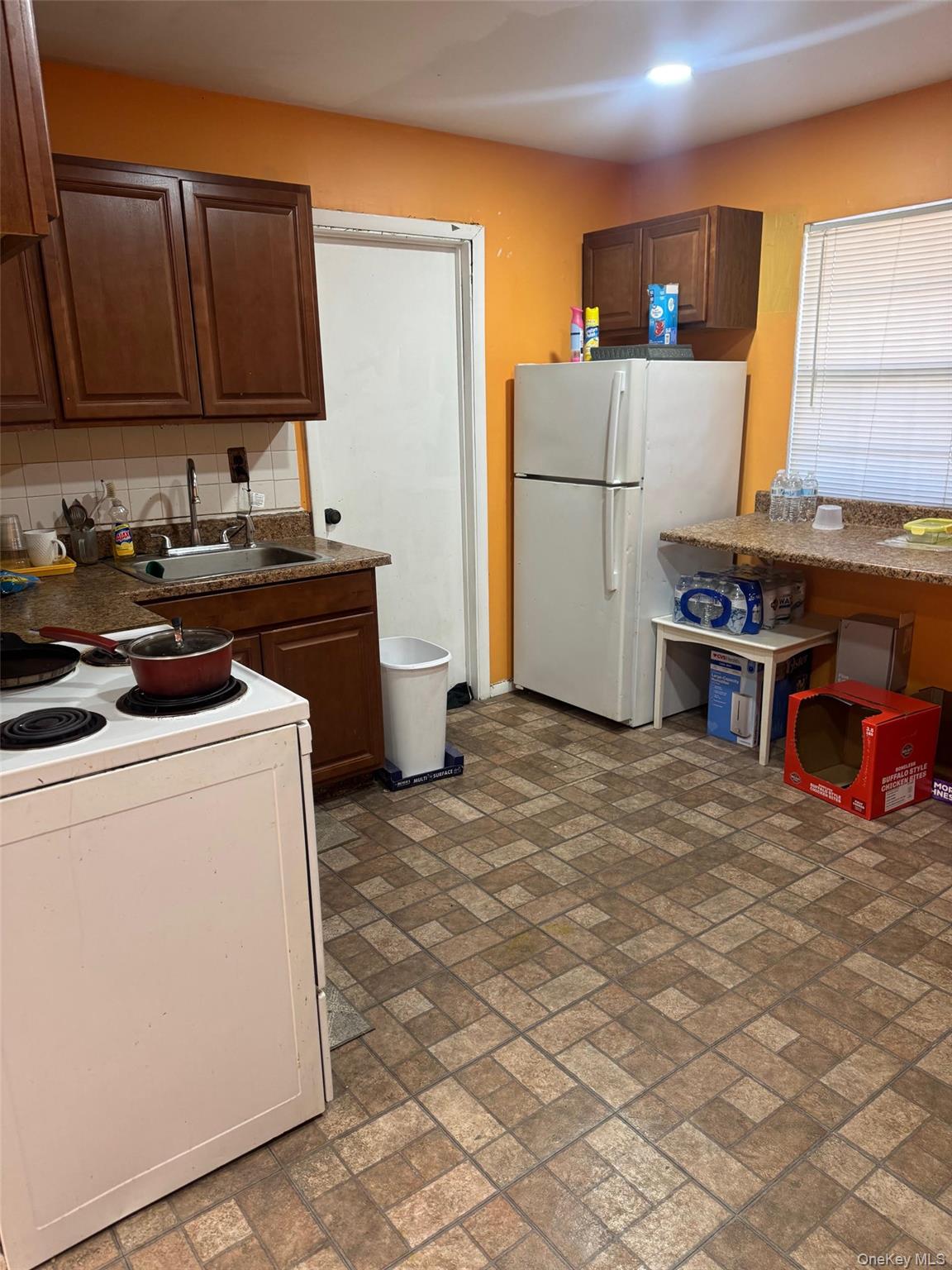 #20 photo, 489 Easton Street, সাফোক কাউন্টি Ronkonkoma , NY 11779