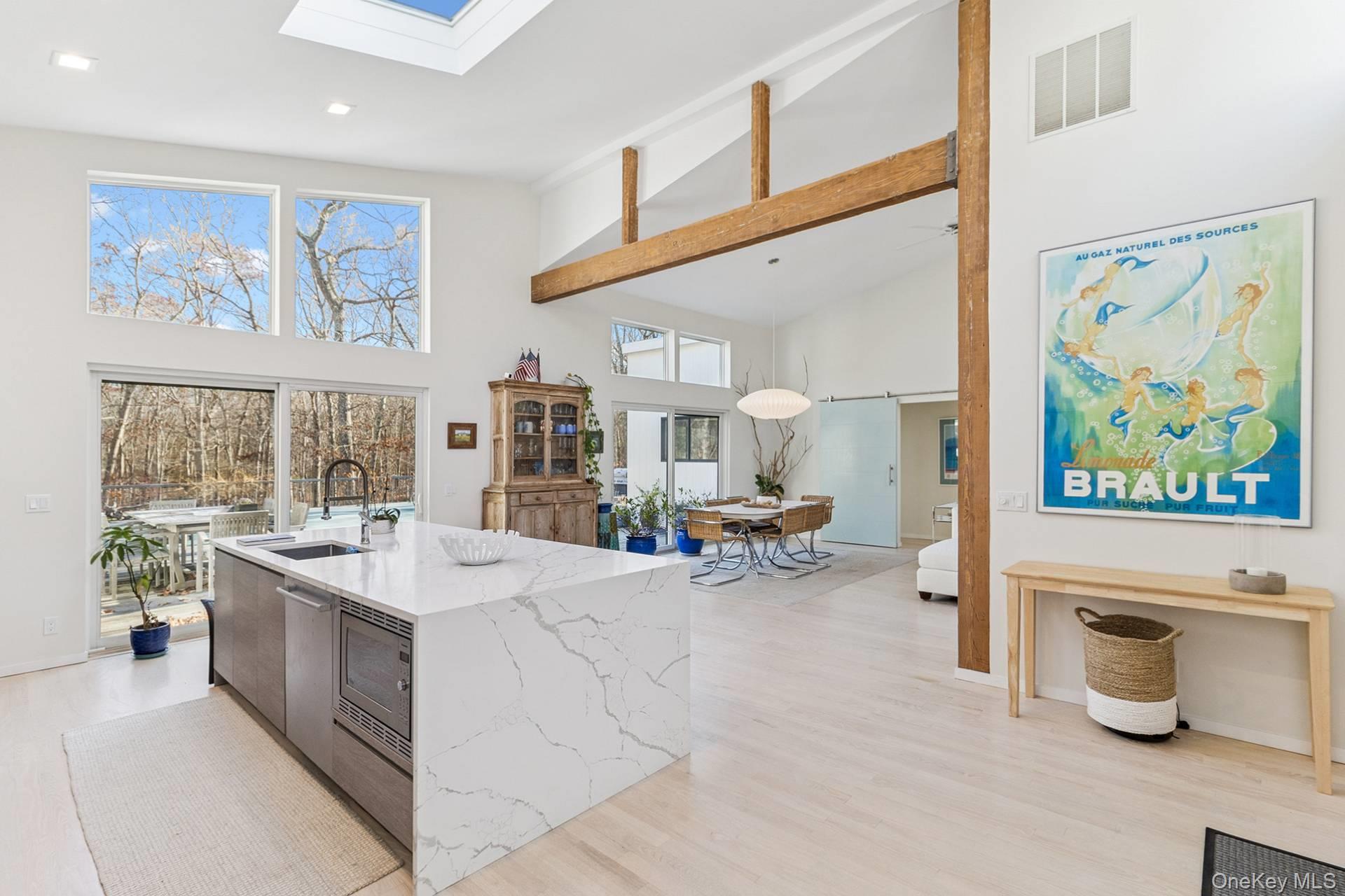 #13 photo, 56 N Woods Lane, 롱 아일랜드 East Hampton , NY 11937