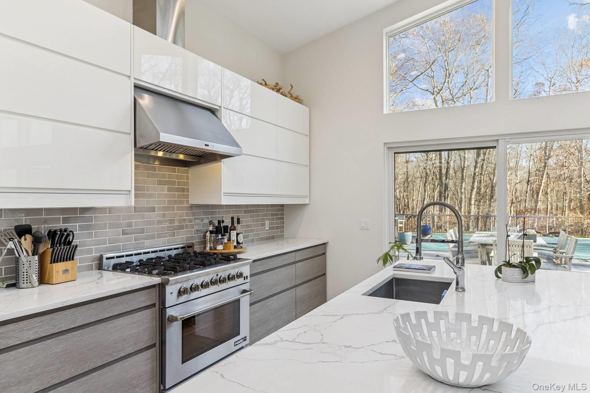 #14 photo, 56 N Woods Lane, 롱 아일랜드 East Hampton , NY 11937