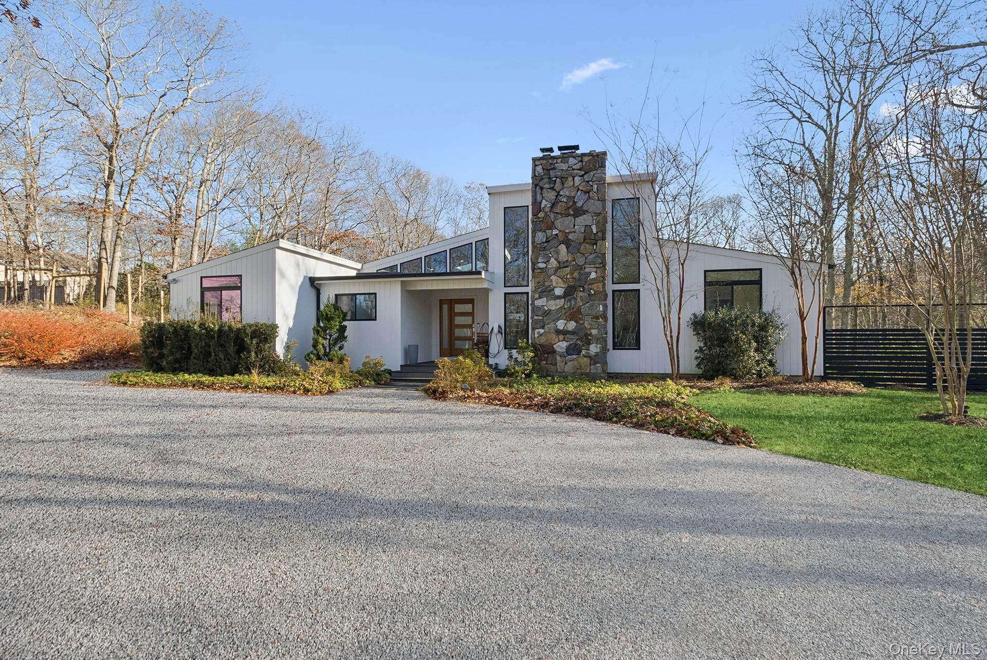 #2 photo, 56 N Woods Lane, 롱 아일랜드 East Hampton , NY 11937