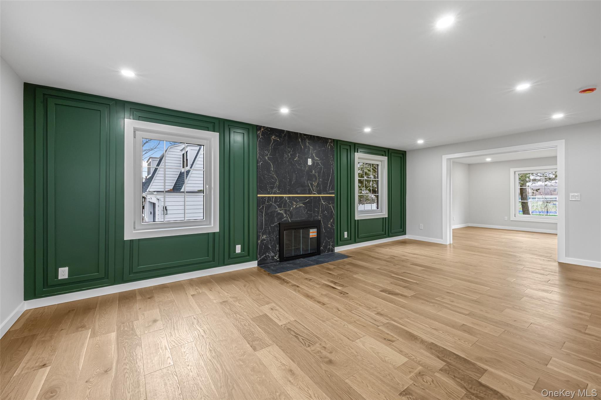 #15 photo, 11 Entrance Road, ناسو East Hills , NY 11577