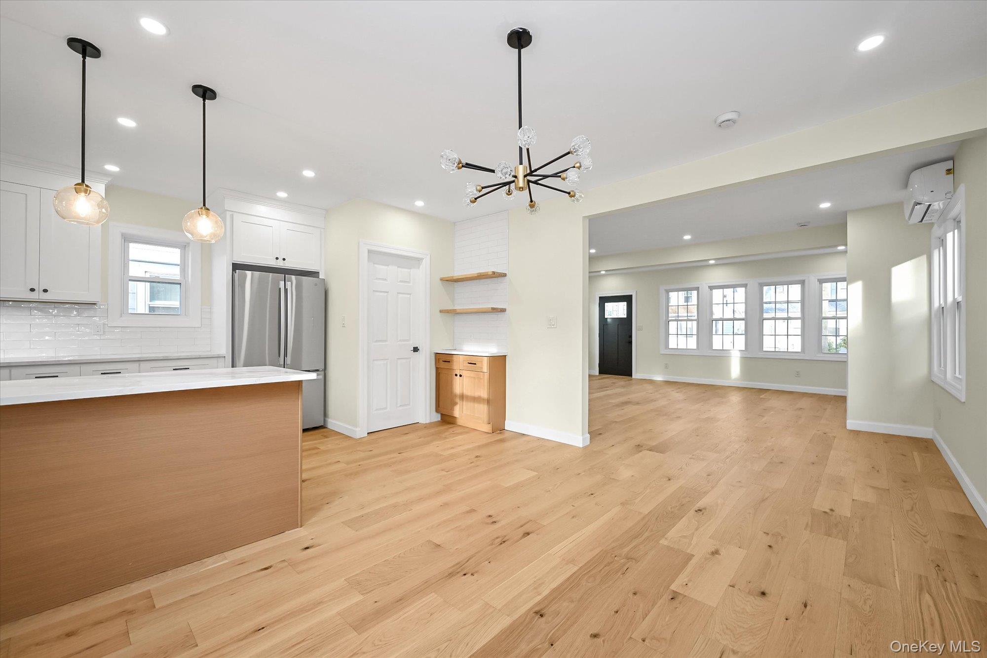 #7 photo, 86-30 233rd Street, 뉴욕퀸즈 Bellerose , NY 11427