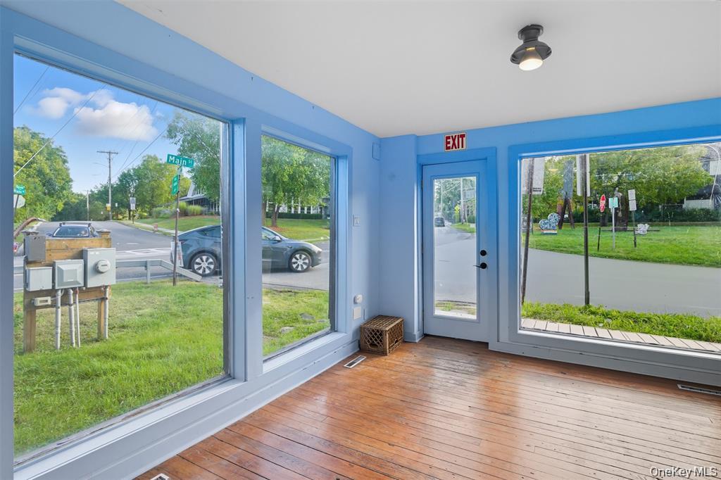 #18 photo, 1 Water Street, New Paltz , NY 12561