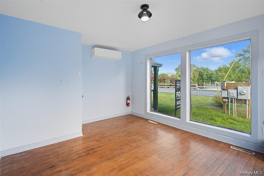 #20 photo, 1 Water Street, New Paltz , NY 12561