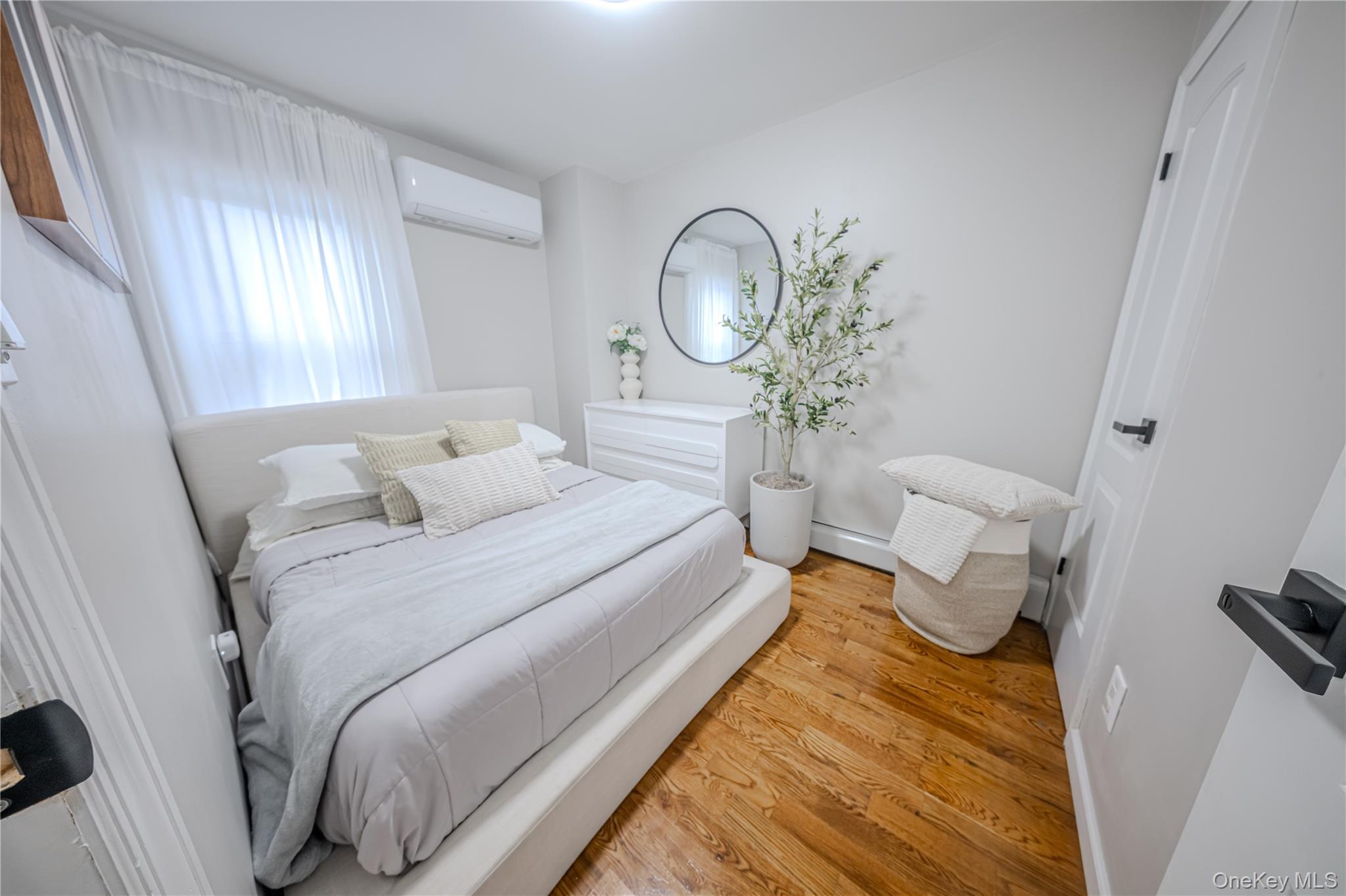 #7 photo, 153-36 118th Avenue, Jamaica , NY 11434