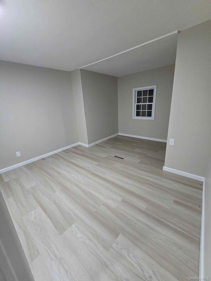 #4 photo, 991 N Quaker Lane, Staatsburg , NY 12580