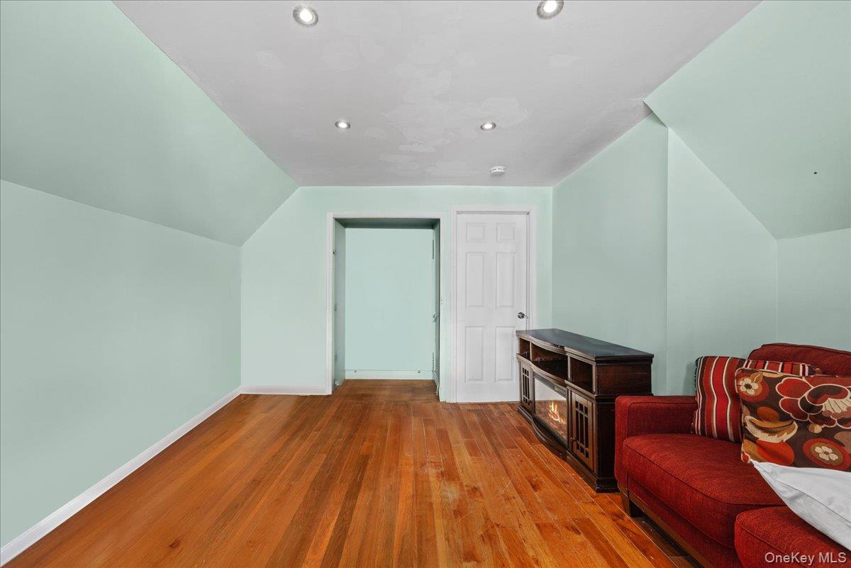 #15 photo, 362 Nuber Avenue, Mount Vernon , NY 10553