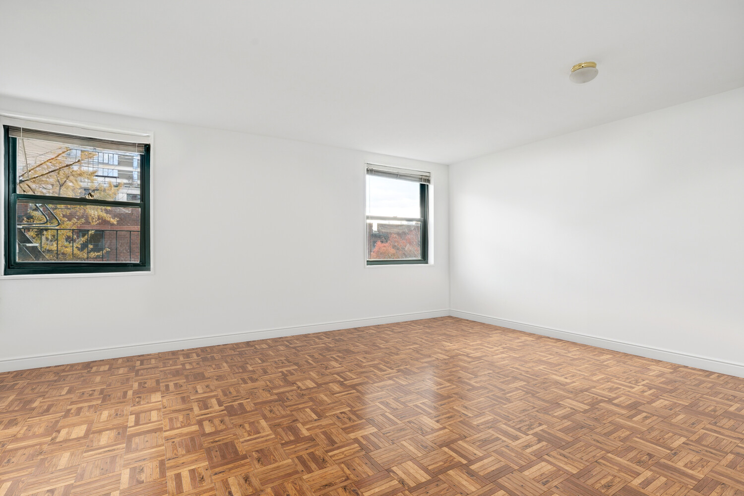 #5 photo, 137 BARROW Street, West Village , NY 10014