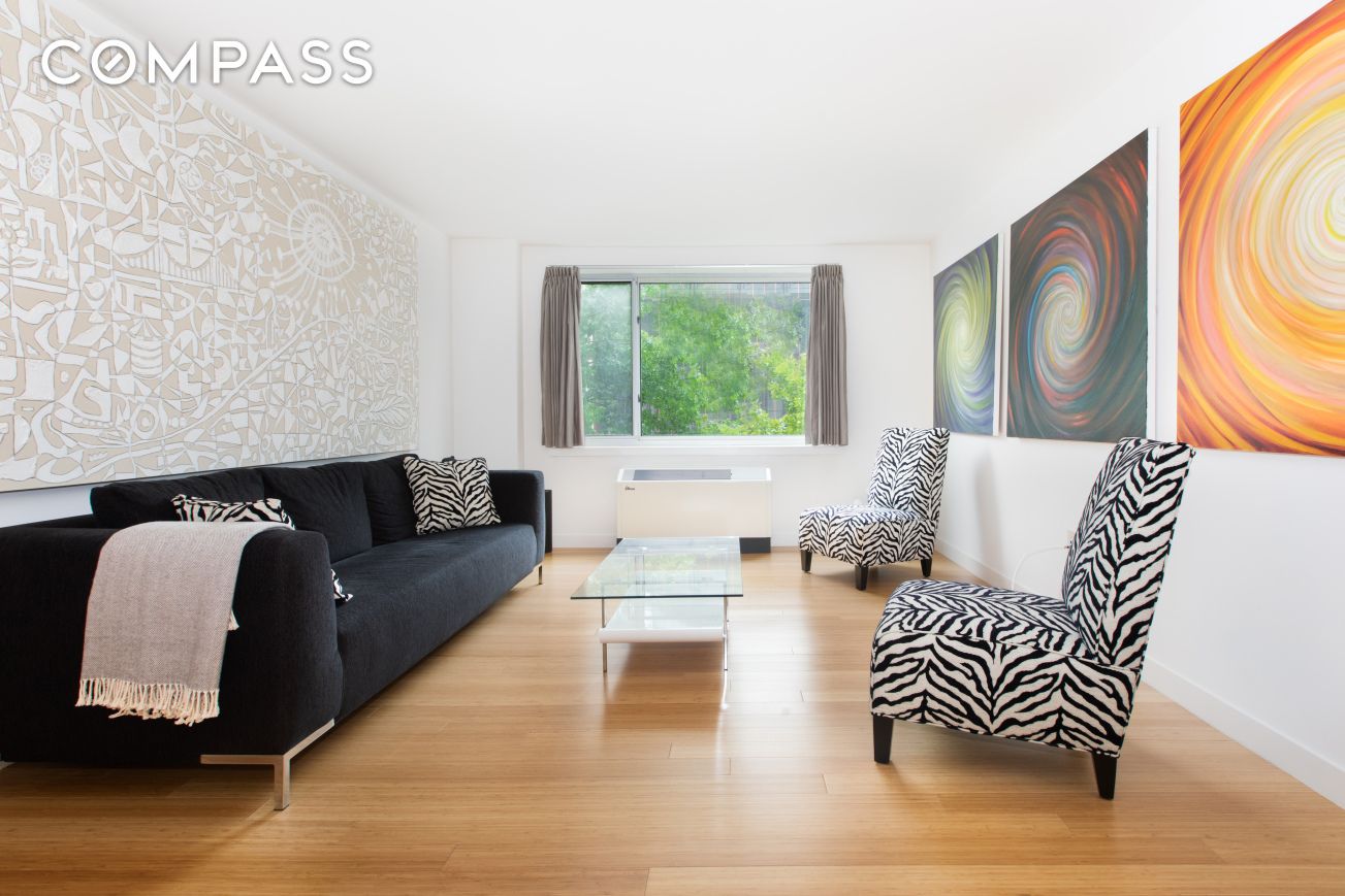 #1 photo, 40 W 116th Street, Harlem , NY 10026