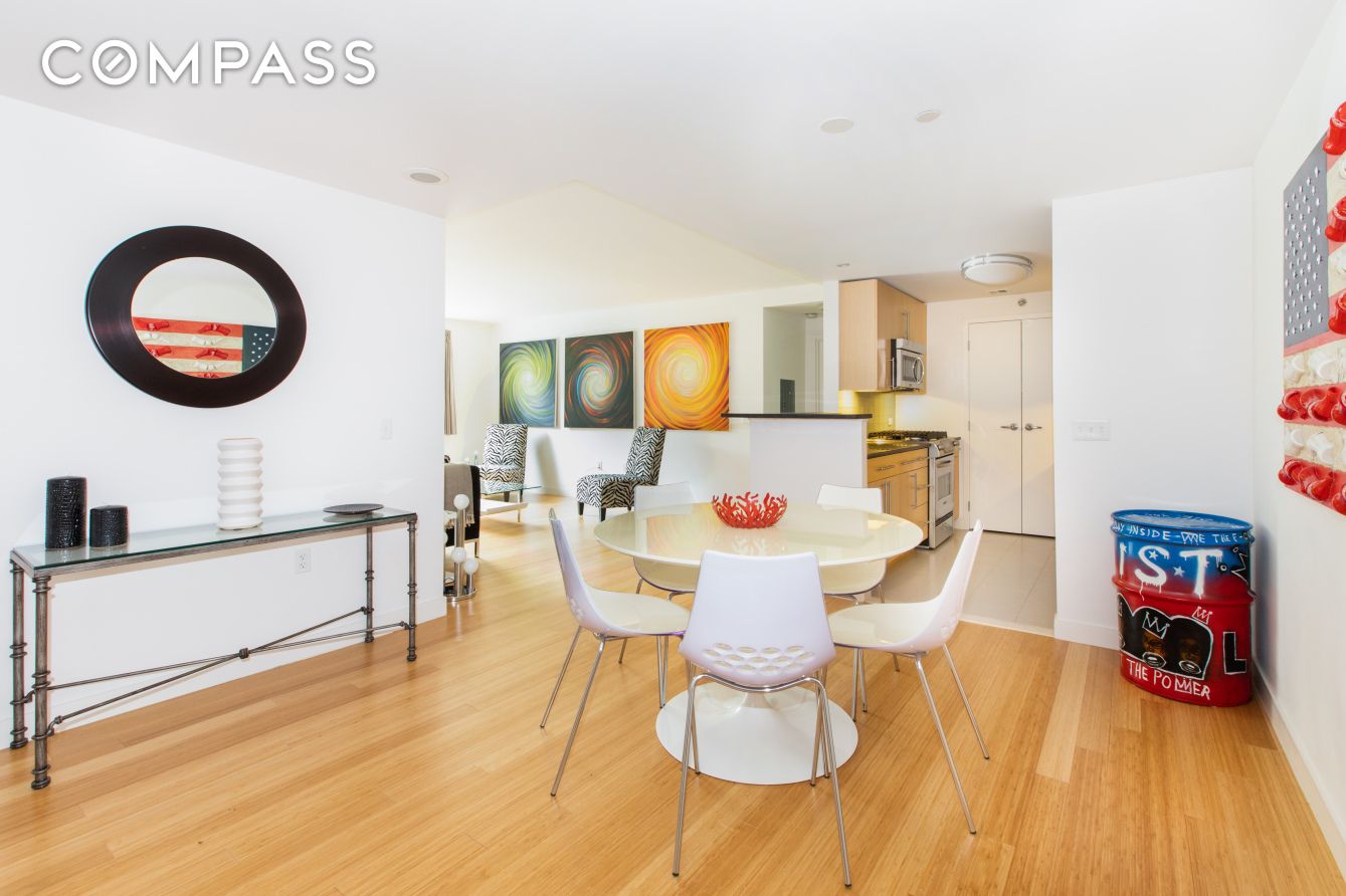 #4 photo, 40 W 116th Street, Harlem , NY 10026