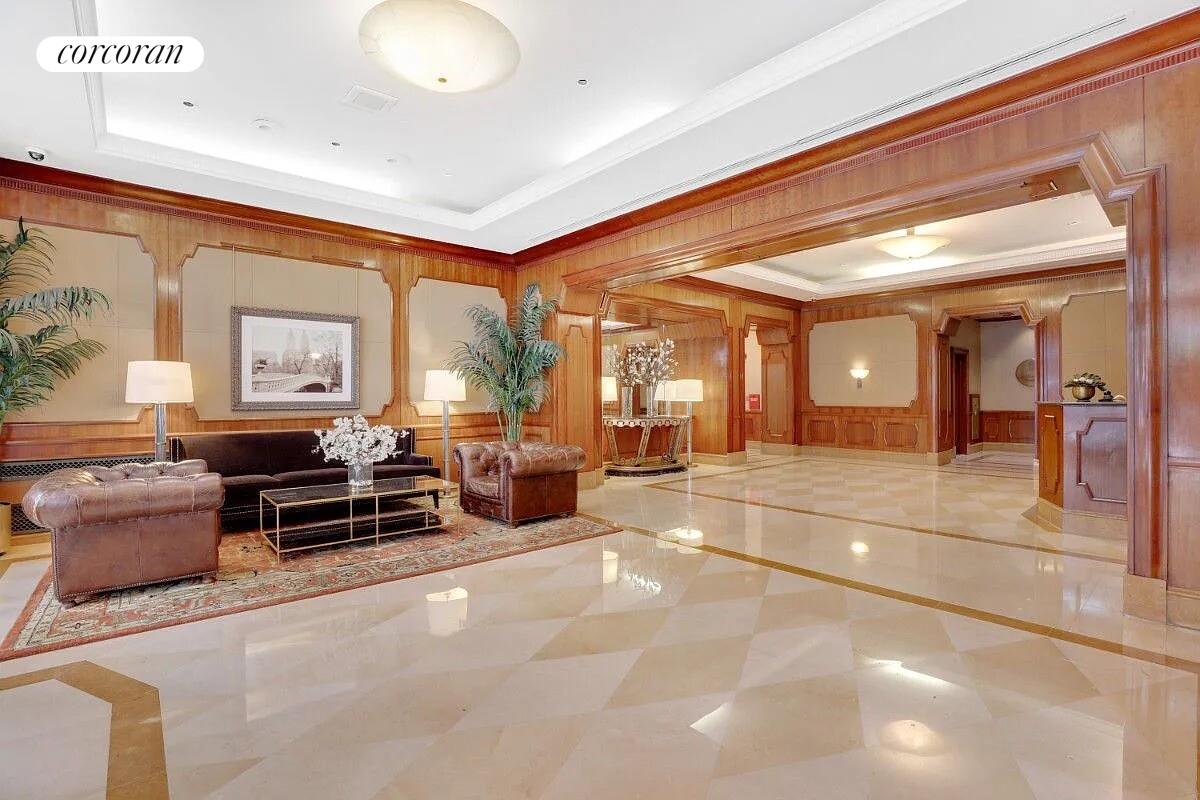 #12 photo, New York City, Yorkville , NY 10028