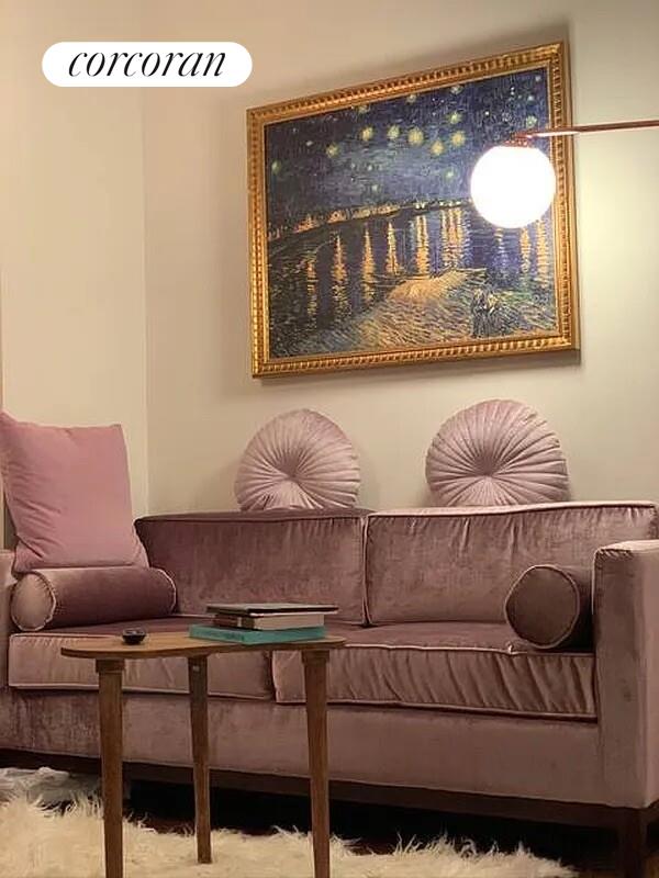 #7 photo, New York City, Yorkville , NY 10028