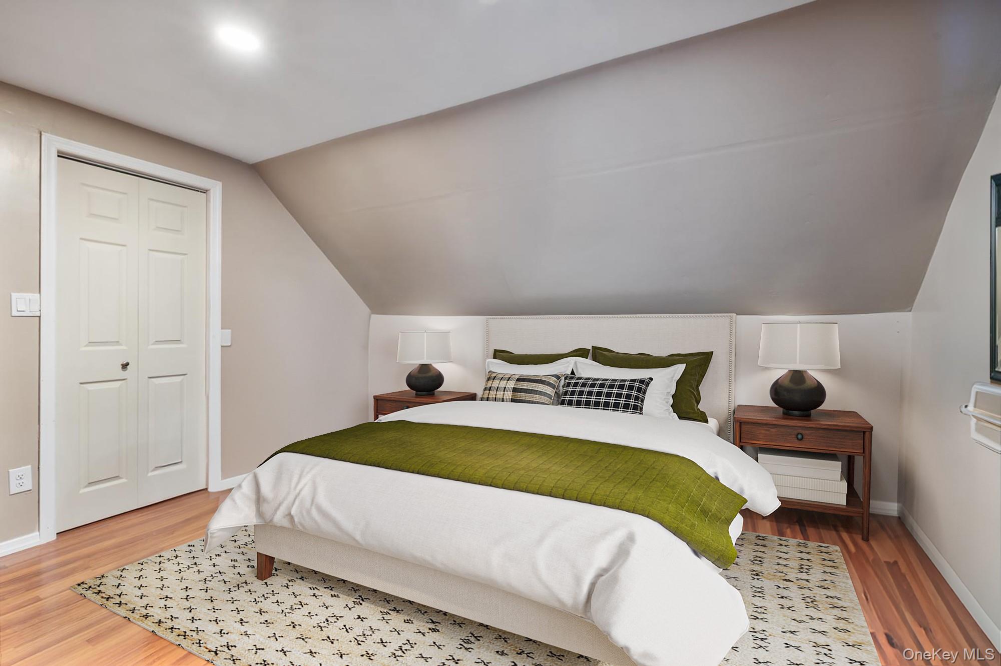 #16 photo, 670 Mason Street, Westbury , NY 11590