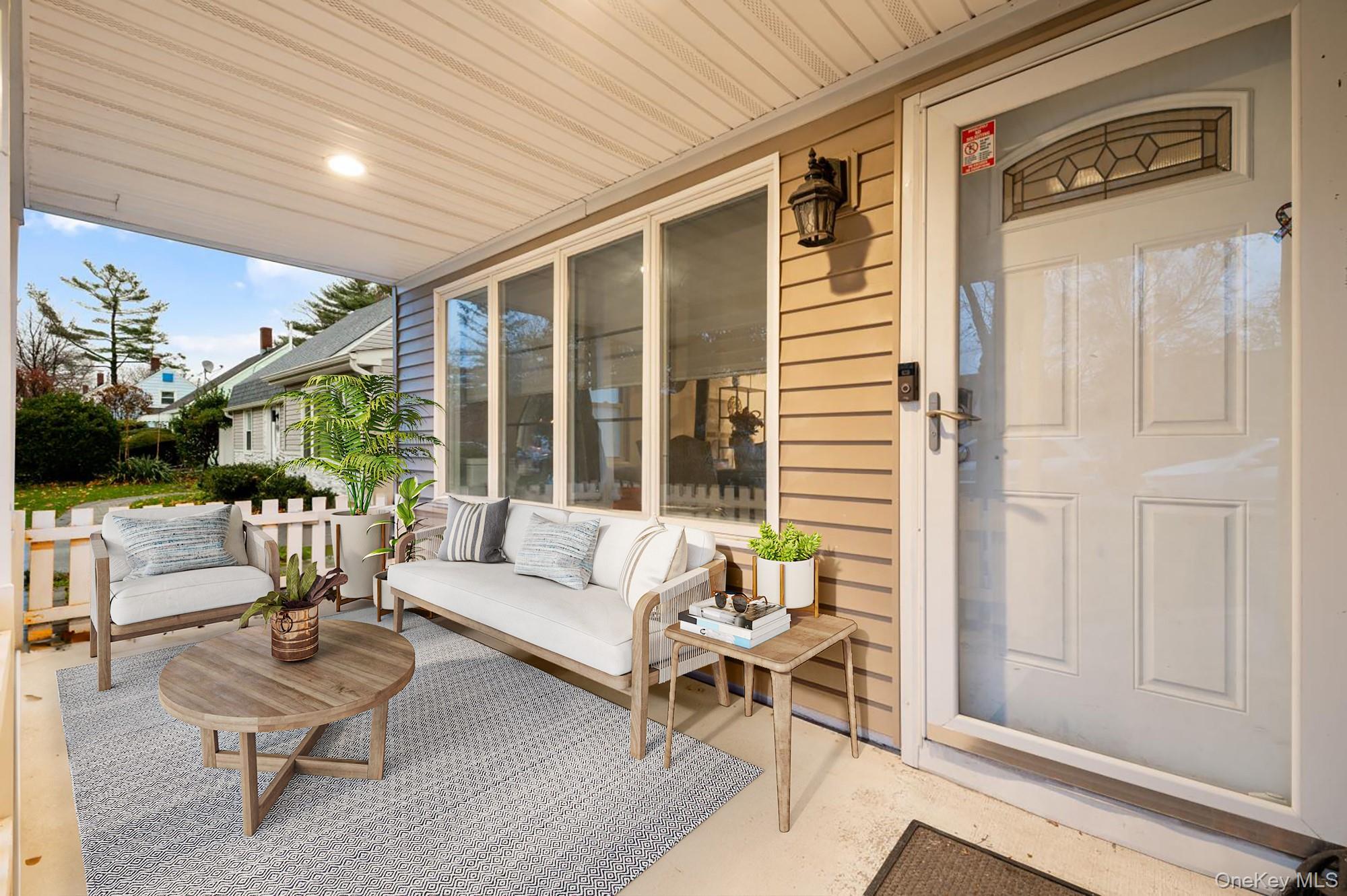 #2 photo, 670 Mason Street, Westbury , NY 11590