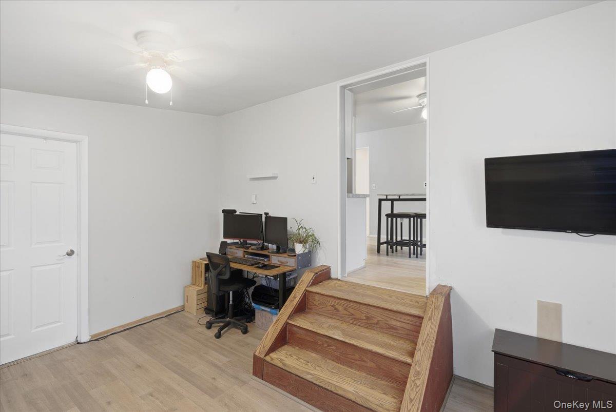 #11 photo, 30 George Drive, سوفولك Mastic , NY 11950