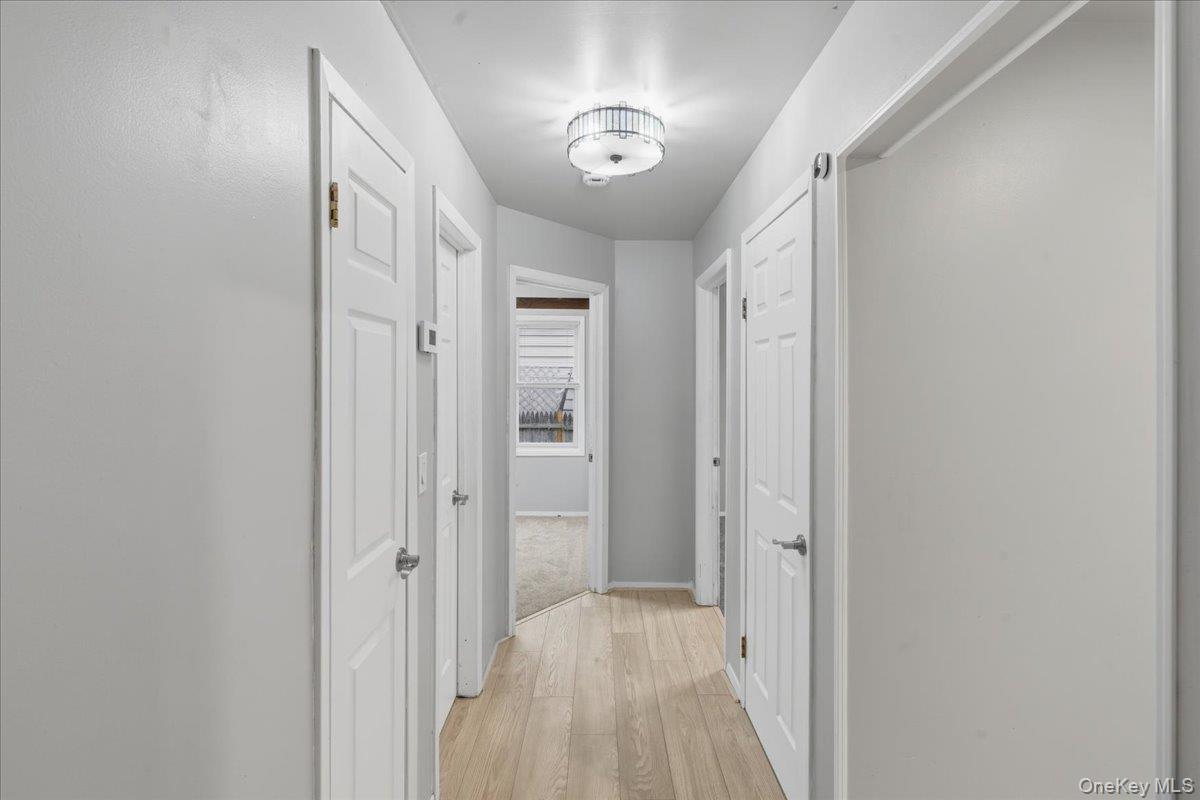 #8 photo, 30 George Drive, سوفولك Mastic , NY 11950