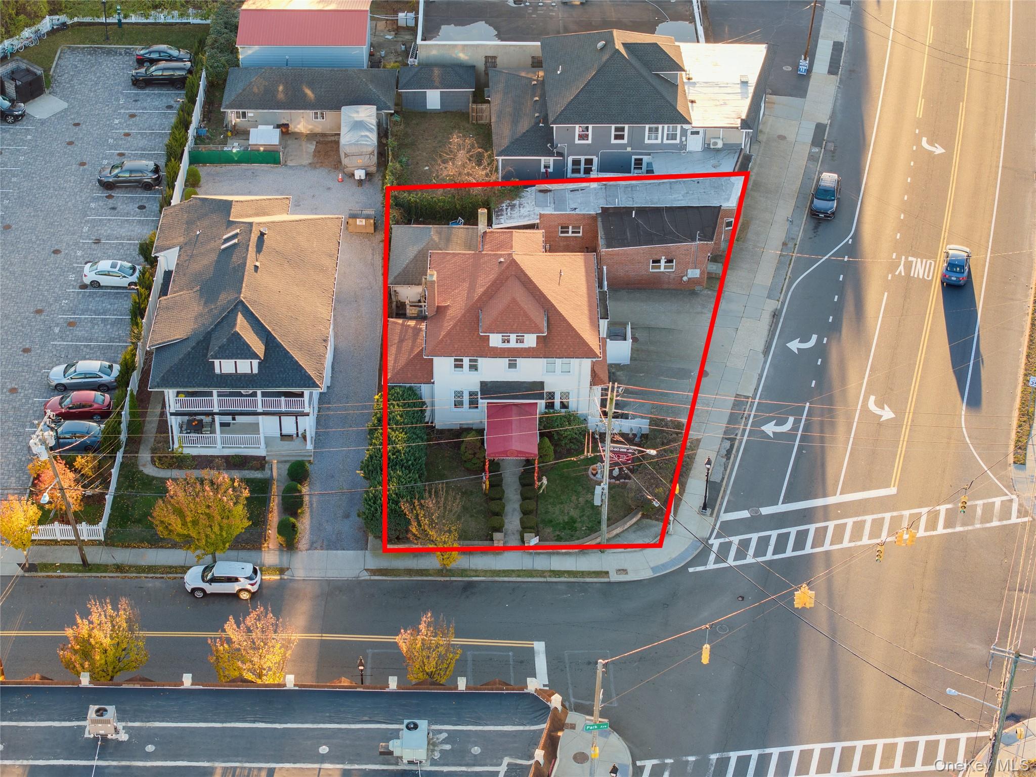 #3 photo, 70 Park Avenue, Bay Shore , NY 11706