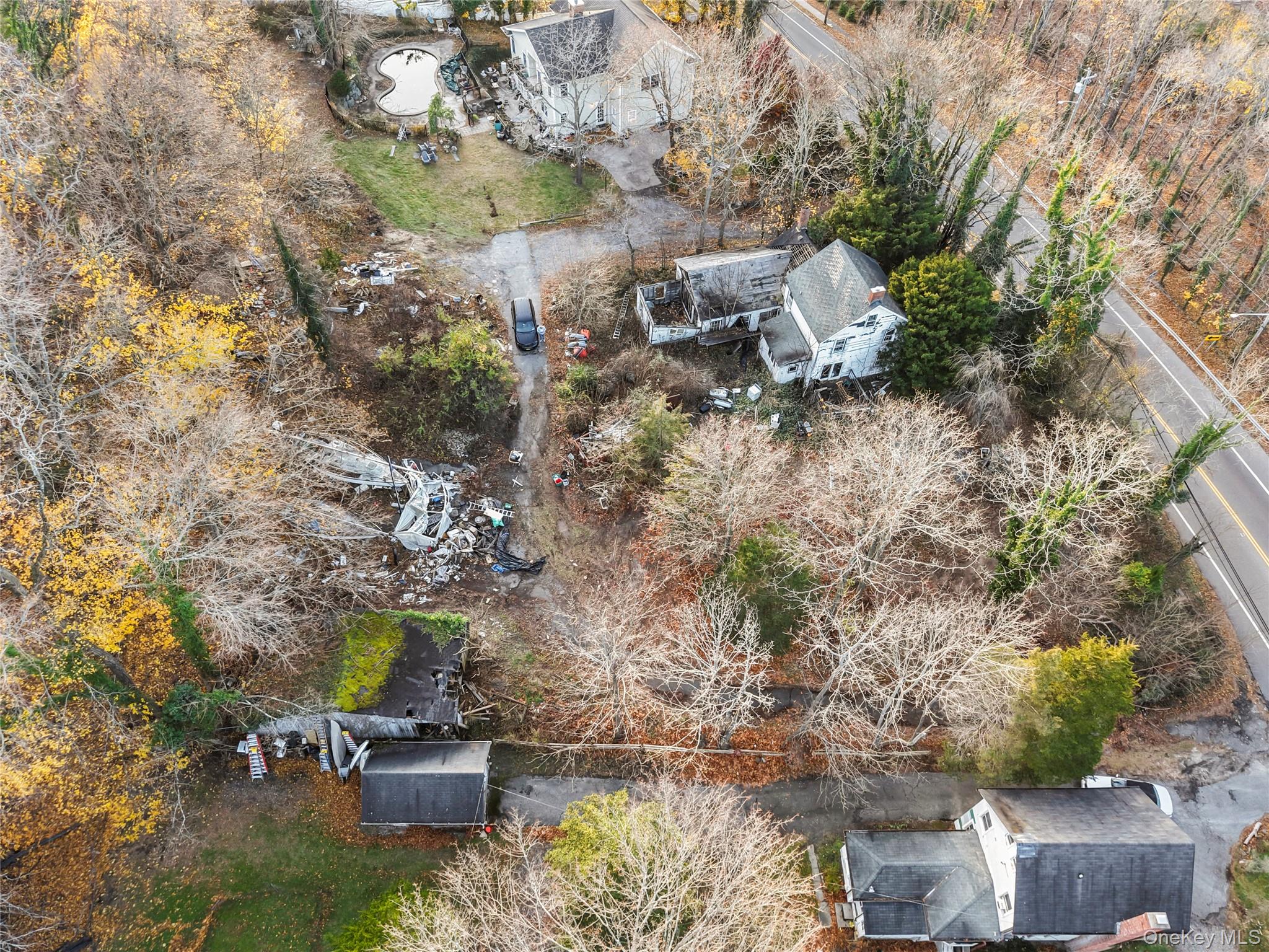 #2 photo, 372 Main St, सफ़ोक काउंटी East Setauket , NY 11733