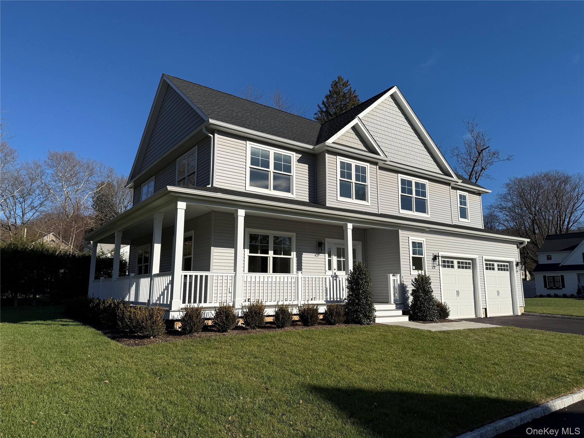 #2 photo, 44 N Woodhull Road, Саффолк ‖ Huntington , NY 11743