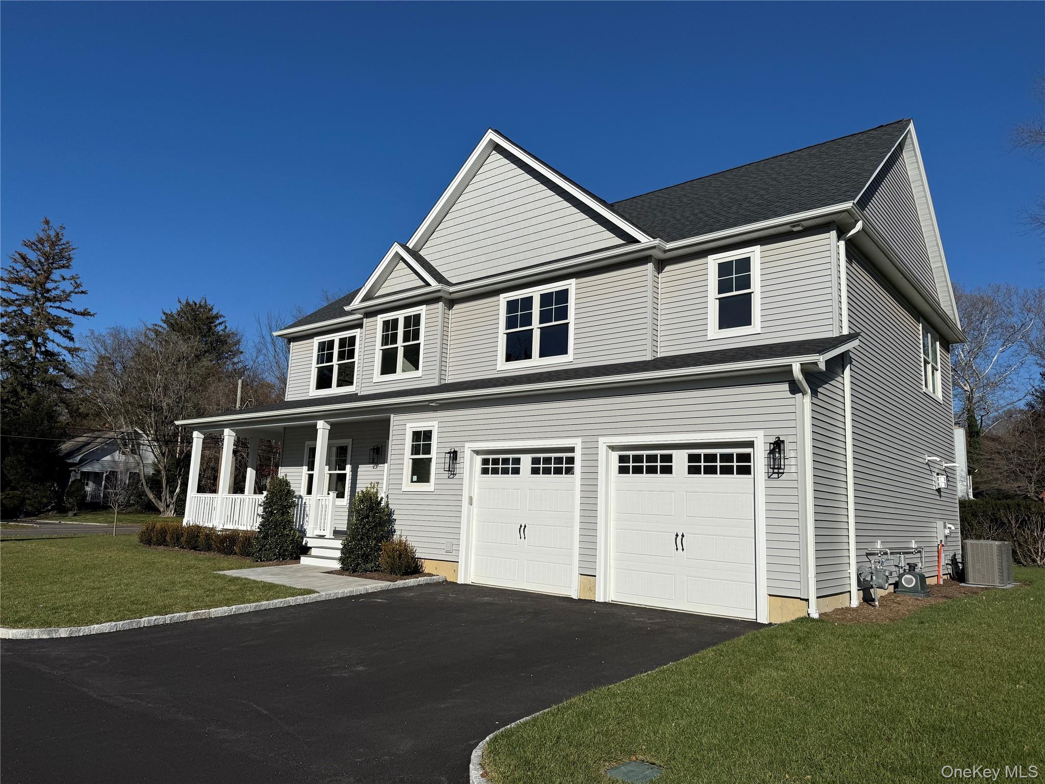 #3 photo, 44 N Woodhull Road, Саффолк ‖ Huntington , NY 11743