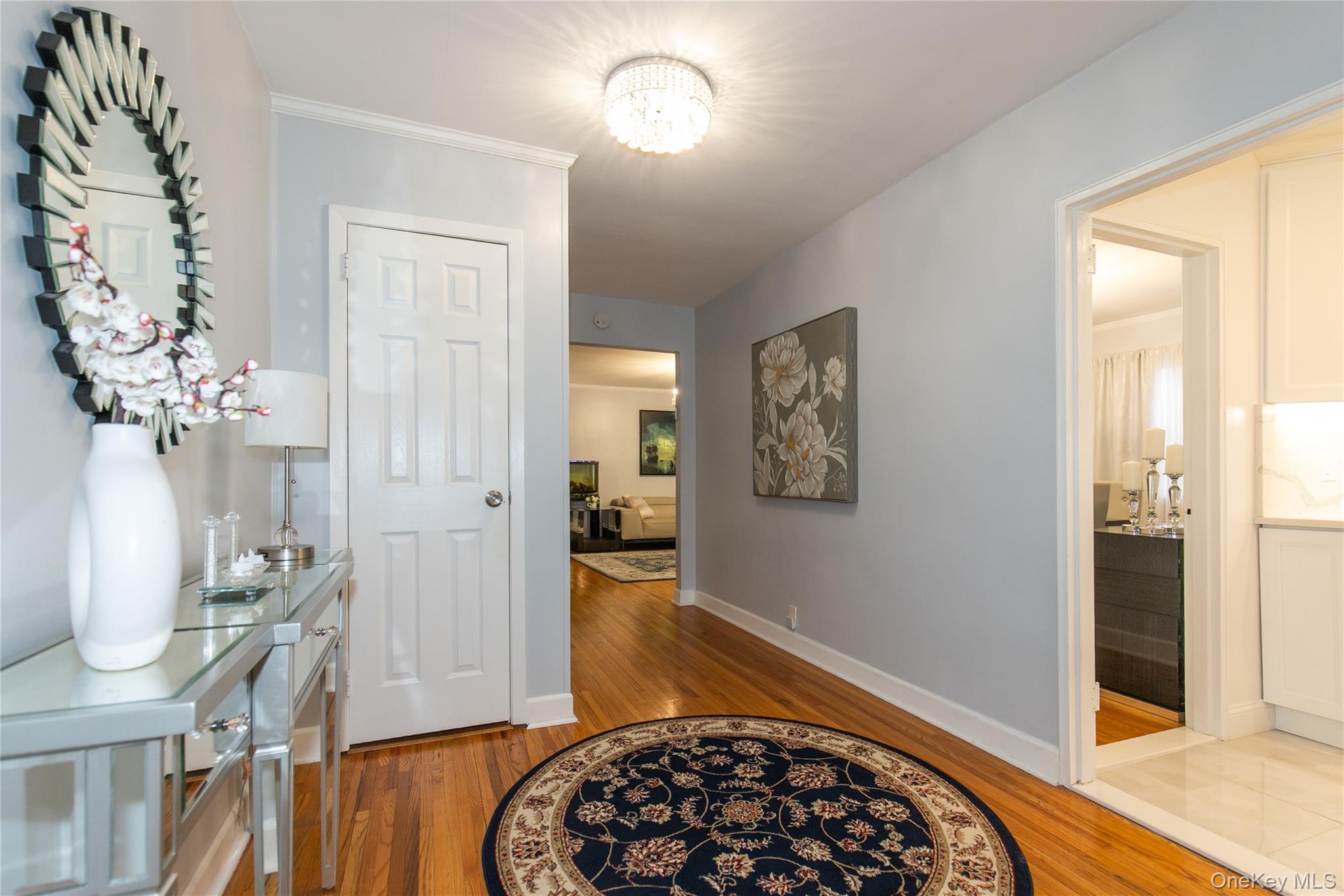 #3 photo, 6-8 Wooleys Lane, Great Neck , NY 11023