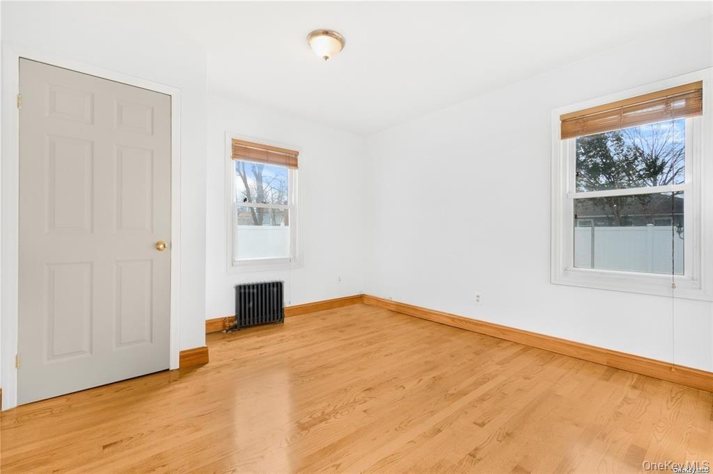 #13 photo, 820 Southern Parkway, מחוז נסאו Uniondale , NY 11553