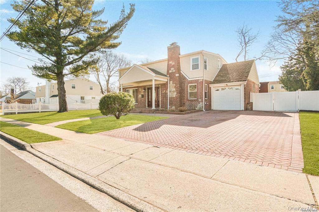 #3 photo, 820 Southern Parkway, מחוז נסאו Uniondale , NY 11553