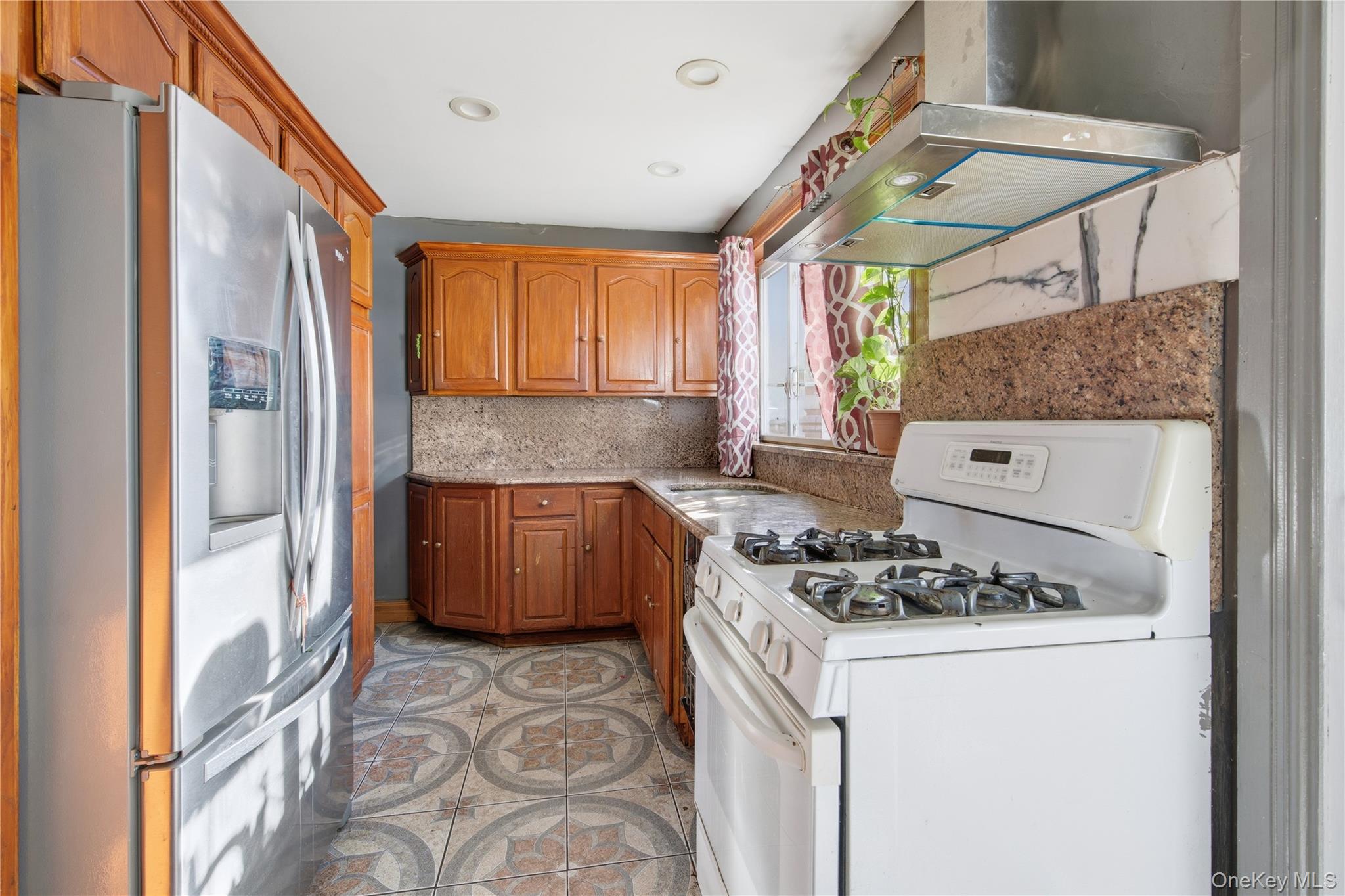 #8 photo, 820 Southern Parkway, מחוז נסאו Uniondale , NY 11553